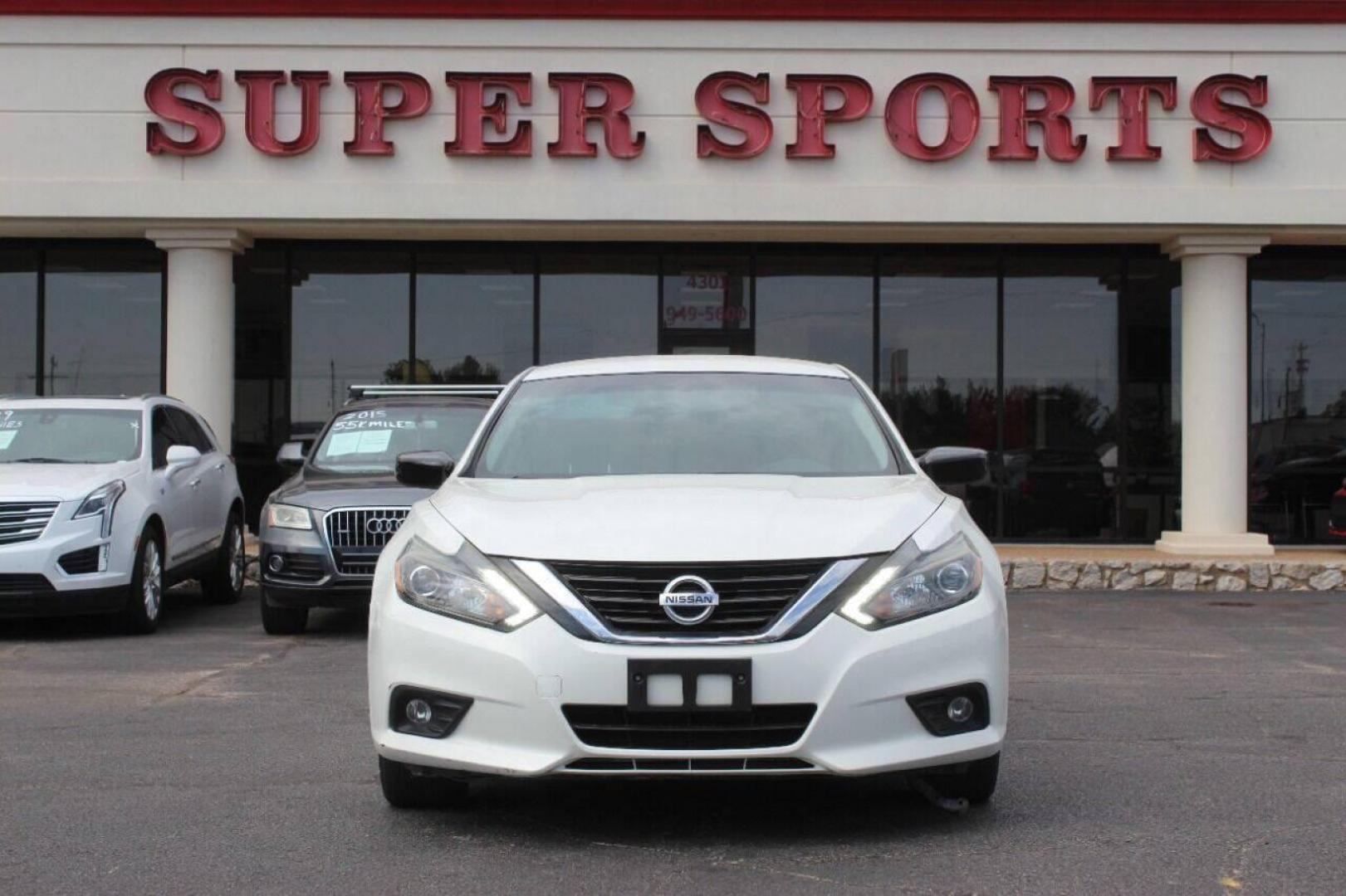 2017 White Nissan Altima 2.5 S (1N4AL3AP7HN) with an 2.5L L4 DOHC 16V engine, CVT transmission, located at 4301 NW 39th , Oklahoma City, OK, 73112, (405) 949-5600, 35.512135, -97.598671 - NO DRIVERS LICENCE NO-FULL COVERAGE INSURANCE-NO CREDIT CHECK. COME ON OVER TO SUPERSPORTS AND TAKE A LOOK AND TEST DRIVE. PLEASE GIVE US A CALL AT (405) 949-5600. NO LICENSIA DE MANEJAR- NO SEGURO DE COBERTURA TOTAL- NO VERIFICACCION DE CREDITO. POR FAVOR VENGAN A SUPERSPORTS, ECHE UN - Photo#2