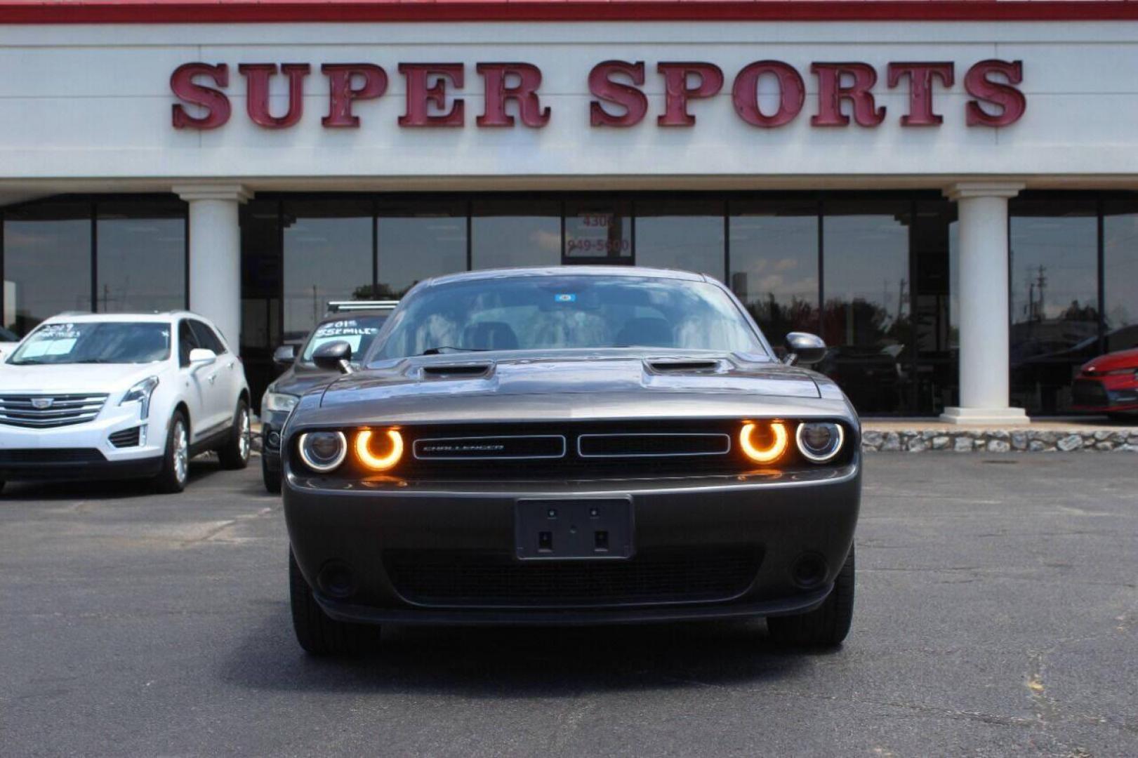 2019 Gray Dodge Challenger SXT (2C3CDZAG8KH) with an 3.6L V6 DOHC 24V engine, 8A transmission, located at 4301 NW 39th , Oklahoma City, OK, 73112, (405) 949-5600, 35.512135, -97.598671 - NO DRIVERS LICENCE NO-FULL COVERAGE INSURANCE-NO CREDIT CHECK. COME ON OVER TO SUPERSPORTS AND TAKE A LOOK AND TEST DRIVE. PLEASE GIVE US A CALL AT (405) 949-5600. NO LICENSIA DE MANEJAR- NO SEGURO DE COBERTURA TOTAL- NO VERIFICACCION DE CREDITO. POR FAVOR VENGAN A SUPERSPORTS, ECHE UN - Photo#2
