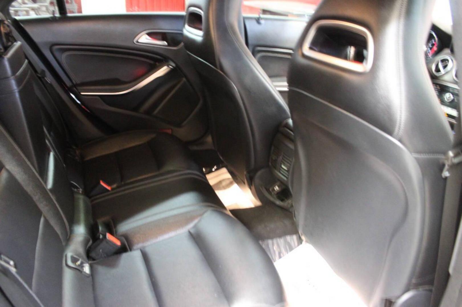 2018 Black Mercedes-Benz CLA-Class CLA250 (WDDSJ4EB8JN) with an 2.0L L4 DOHC 16V engine, 7A transmission, located at 4301 NW 39th , Oklahoma City, OK, 73112, (405) 949-5600, 35.512135, -97.598671 - NO DRIVERS LICENCE NO-FULL COVERAGE INSURANCE-NO CREDIT CHECK. COME ON OVER TO SUPERSPORTS AND TAKE A LOOK AND TEST DRIVE. PLEASE GIVE US A CALL AT (405) 949-5600. NO LICENSIA DE MANEJAR- NO SEGURO DE COBERTURA TOTAL- NO VERIFICACCION DE CREDITO. POR FAVOR VENGAN A SUPERSPORTS, ECHE UN - Photo#10
