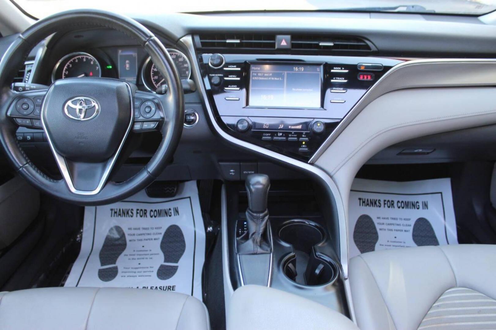 2018 Gray Toyota Camry LE (4T1B11HK1JU) with an 2.5L L4 DOHC 16V engine, 8A transmission, located at 4301 NW 39th , Oklahoma City, OK, 73112, (405) 949-5600, 35.512135, -97.598671 - Photo#17