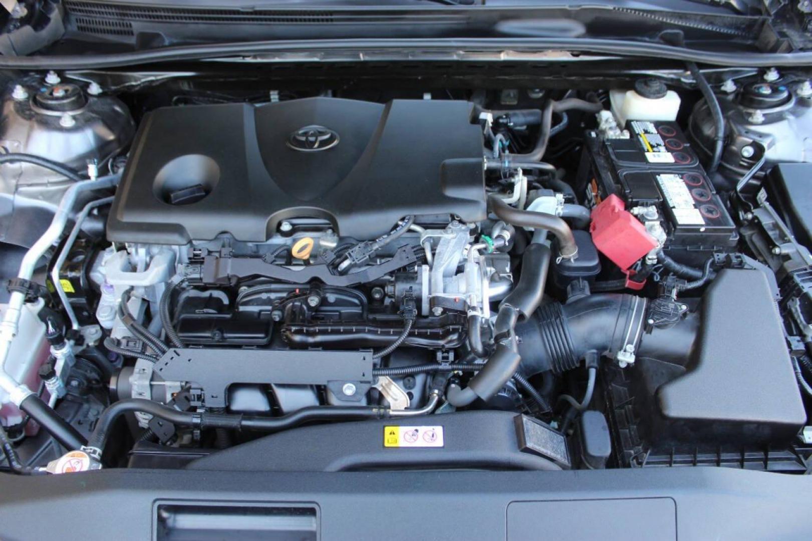 2018 Gray Toyota Camry LE (4T1B11HK1JU) with an 2.5L L4 DOHC 16V engine, 8A transmission, located at 4301 NW 39th , Oklahoma City, OK, 73112, (405) 949-5600, 35.512135, -97.598671 - Photo#7