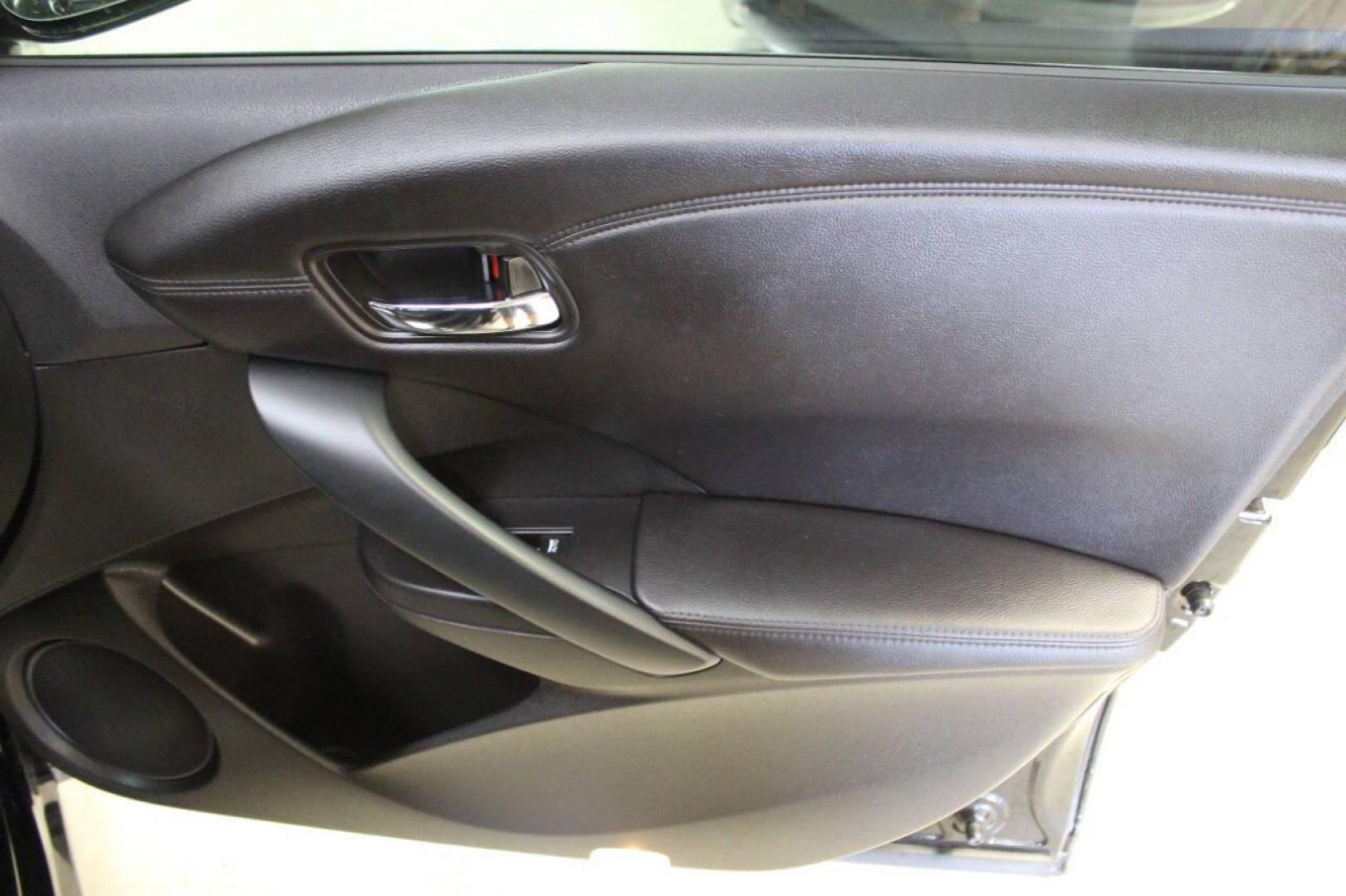 2018 Black Acura RDX 6-Spd AT (5J8TB3H34JL) with an 3.5L V6 DOHC 24V engine, 6A transmission, located at 4301 NW 39th , Oklahoma City, OK, 73112, (405) 949-5600, 35.512135, -97.598671 - NO DRIVERS LICENCE NO-FULL COVERAGE INSURANCE-NO CREDIT CHECK. COME ON OVER TO SUPERSPORTS AND TAKE A LOOK AND TEST DRIVE. PLEASE GIVE US A CALL AT (405) 949-5600. NO LICENSIA DE MANEJAR- NO SEGURO DE COBERTURA TOTAL- NO VERIFICACCION DE CREDITO. POR FAVOR VENGAN A SUPERSPORTS, ECHE UN - Photo#10