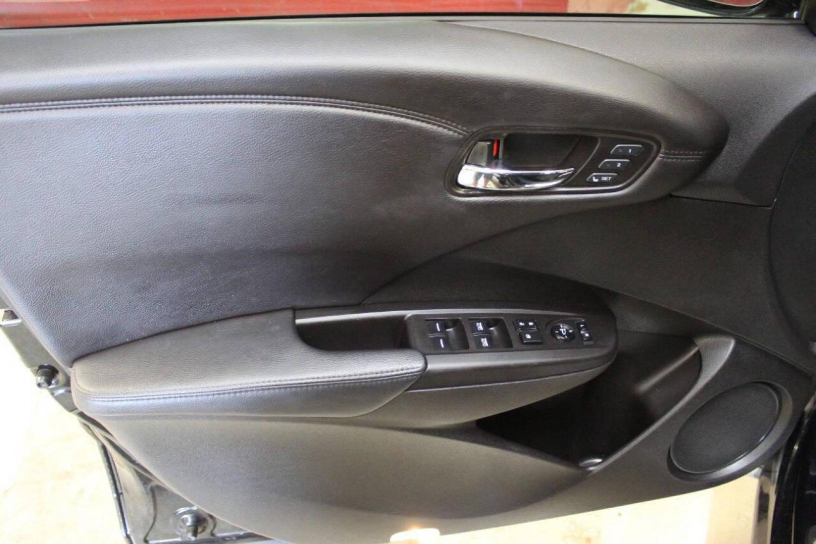 2018 Black Acura RDX 6-Spd AT (5J8TB3H34JL) with an 3.5L V6 DOHC 24V engine, 6A transmission, located at 4301 NW 39th , Oklahoma City, OK, 73112, (405) 949-5600, 35.512135, -97.598671 - NO DRIVERS LICENCE NO-FULL COVERAGE INSURANCE-NO CREDIT CHECK. COME ON OVER TO SUPERSPORTS AND TAKE A LOOK AND TEST DRIVE. PLEASE GIVE US A CALL AT (405) 949-5600. NO LICENSIA DE MANEJAR- NO SEGURO DE COBERTURA TOTAL- NO VERIFICACCION DE CREDITO. POR FAVOR VENGAN A SUPERSPORTS, ECHE UN - Photo#17