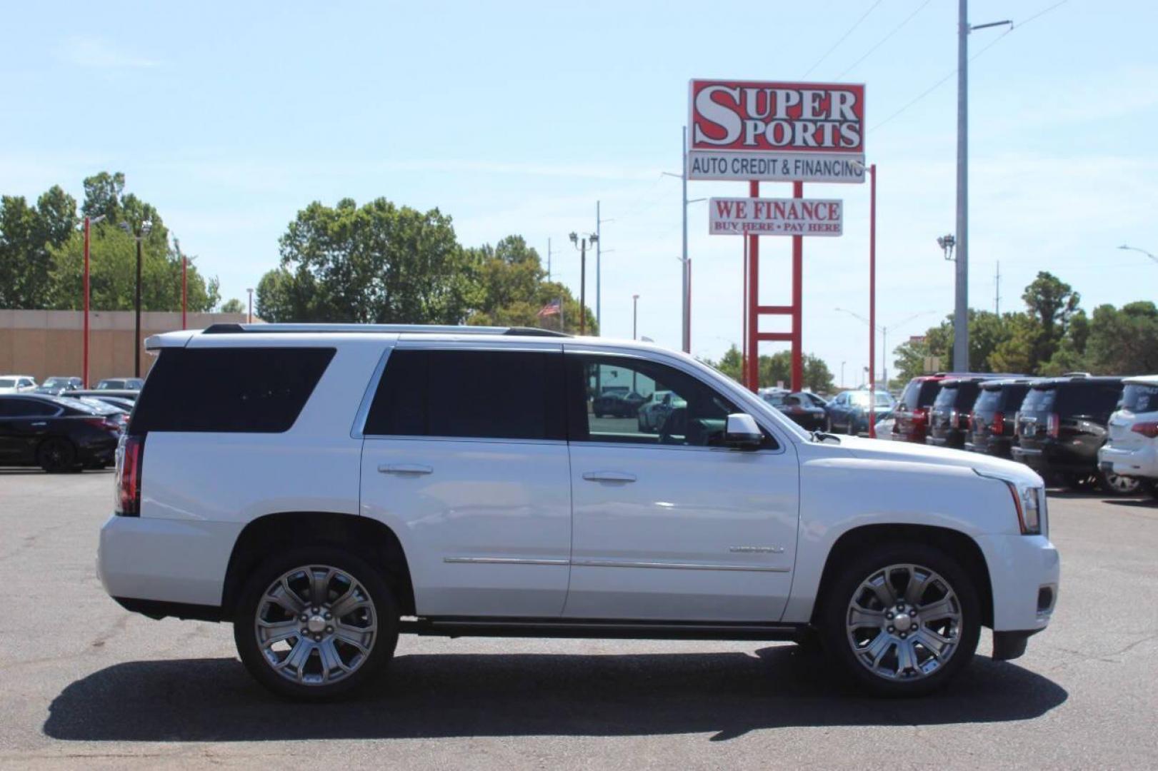 2016 White GMC Yukon Denali 4WD (1GKS2CKJ8GR) with an 6.2L V8 OHV 16V engine, 6A transmission, located at 4301 NW 39th , Oklahoma City, OK, 73112, (405) 949-5600, 35.512135, -97.598671 - NO DRIVERS LICENCE NO-FULL COVERAGE INSURANCE-NO CREDIT CHECK. COME ON OVER TO SUPERSPORTS AND TAKE A LOOK AND TEST DRIVE. PLEASE GIVE US A CALL AT (405) 949-5600. NO LICENSIA DE MANEJAR- NO SEGURO DE COBERTURA TOTAL- NO VERIFICACCION DE CREDITO. POR FAVOR VENGAN A SUPERSPORTS, ECHE UN - Photo#4