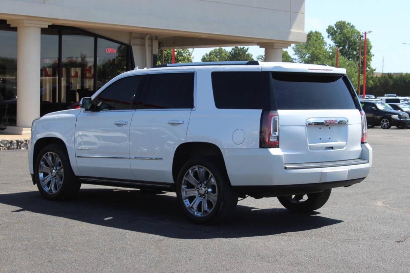 2016 White GMC Yukon Denali 4WD (1GKS2CKJ8GR) with an 6.2L V8 OHV 16V engine, 6A transmission, located at 4301 NW 39th , Oklahoma City, OK, 73112, (405) 949-5600, 35.512135, -97.598671 - NO DRIVERS LICENCE NO-FULL COVERAGE INSURANCE-NO CREDIT CHECK. COME ON OVER TO SUPERSPORTS AND TAKE A LOOK AND TEST DRIVE. PLEASE GIVE US A CALL AT (405) 949-5600. NO LICENSIA DE MANEJAR- NO SEGURO DE COBERTURA TOTAL- NO VERIFICACCION DE CREDITO. POR FAVOR VENGAN A SUPERSPORTS, ECHE UN - Photo#6