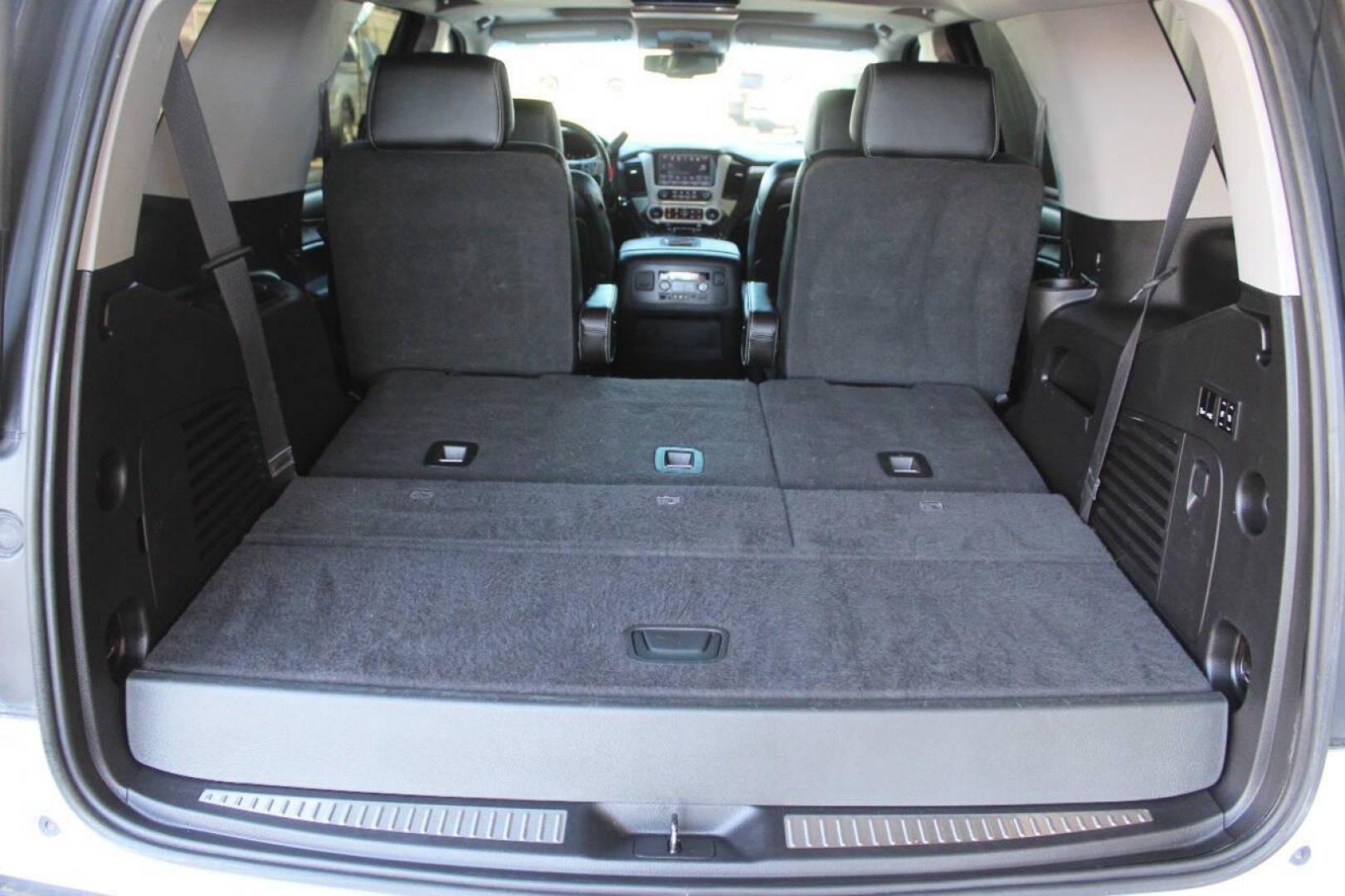 2016 White GMC Yukon Denali 4WD (1GKS2CKJ8GR) with an 6.2L V8 OHV 16V engine, 6A transmission, located at 4301 NW 39th , Oklahoma City, OK, 73112, (405) 949-5600, 35.512135, -97.598671 - NO DRIVERS LICENCE NO-FULL COVERAGE INSURANCE-NO CREDIT CHECK. COME ON OVER TO SUPERSPORTS AND TAKE A LOOK AND TEST DRIVE. PLEASE GIVE US A CALL AT (405) 949-5600. NO LICENSIA DE MANEJAR- NO SEGURO DE COBERTURA TOTAL- NO VERIFICACCION DE CREDITO. POR FAVOR VENGAN A SUPERSPORTS, ECHE UN - Photo#14