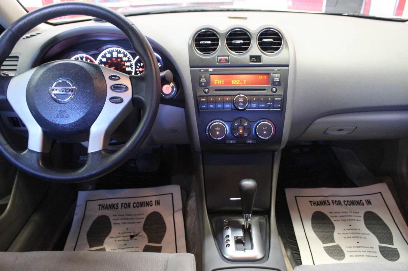 2012 White Nissan Altima 2.5 S (1N4AL2AP3CC) with an 2.5L L4 DOHC 16V engine, CVT transmission, located at 4301 NW 39th , Oklahoma City, OK, 73112, (405) 949-5600, 35.512135, -97.598671 - Photo#17