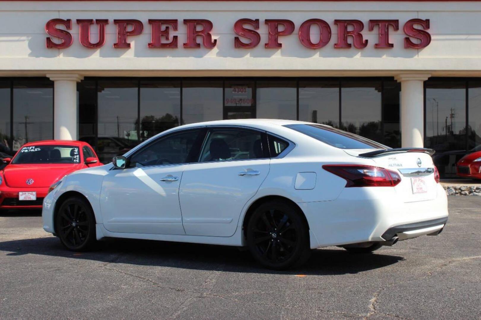 2017 White Nissan Altima 2.5 S (1N4AL3AP5HN) with an 2.5L L4 DOHC 16V engine, CVT transmission, located at 4301 NW 39th , Oklahoma City, OK, 73112, (405) 949-5600, 35.512135, -97.598671 - NO DRIVERS LICENCE -NO FULL COVERAGE INSURANCE - NO CREDIT CHECK. COME ON OVER TO SUPERSPORTS, TAKE A LOOK AND TEST DRIVE. PLEASE GIVE US A CALL AT (405) 949-5600. NO LICENCIA DE CONDUCIR - NO SEGURO DE COBERTURA TOTAL - NO VERIFICACION DE CREDITO. VISITENOS EN SUPERSPORTS, MIRE NUESTRO - Photo#4