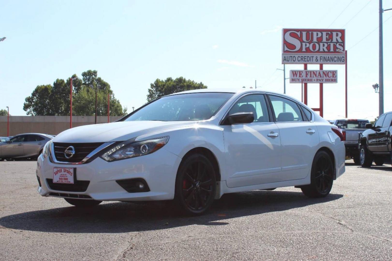 2017 White Nissan Altima 2.5 S (1N4AL3AP5HN) with an 2.5L L4 DOHC 16V engine, CVT transmission, located at 4301 NW 39th , Oklahoma City, OK, 73112, (405) 949-5600, 35.512135, -97.598671 - NO DRIVERS LICENCE -NO FULL COVERAGE INSURANCE - NO CREDIT CHECK. COME ON OVER TO SUPERSPORTS, TAKE A LOOK AND TEST DRIVE. PLEASE GIVE US A CALL AT (405) 949-5600. NO LICENCIA DE CONDUCIR - NO SEGURO DE COBERTURA TOTAL - NO VERIFICACION DE CREDITO. VISITENOS EN SUPERSPORTS, MIRE NUESTRO - Photo#6