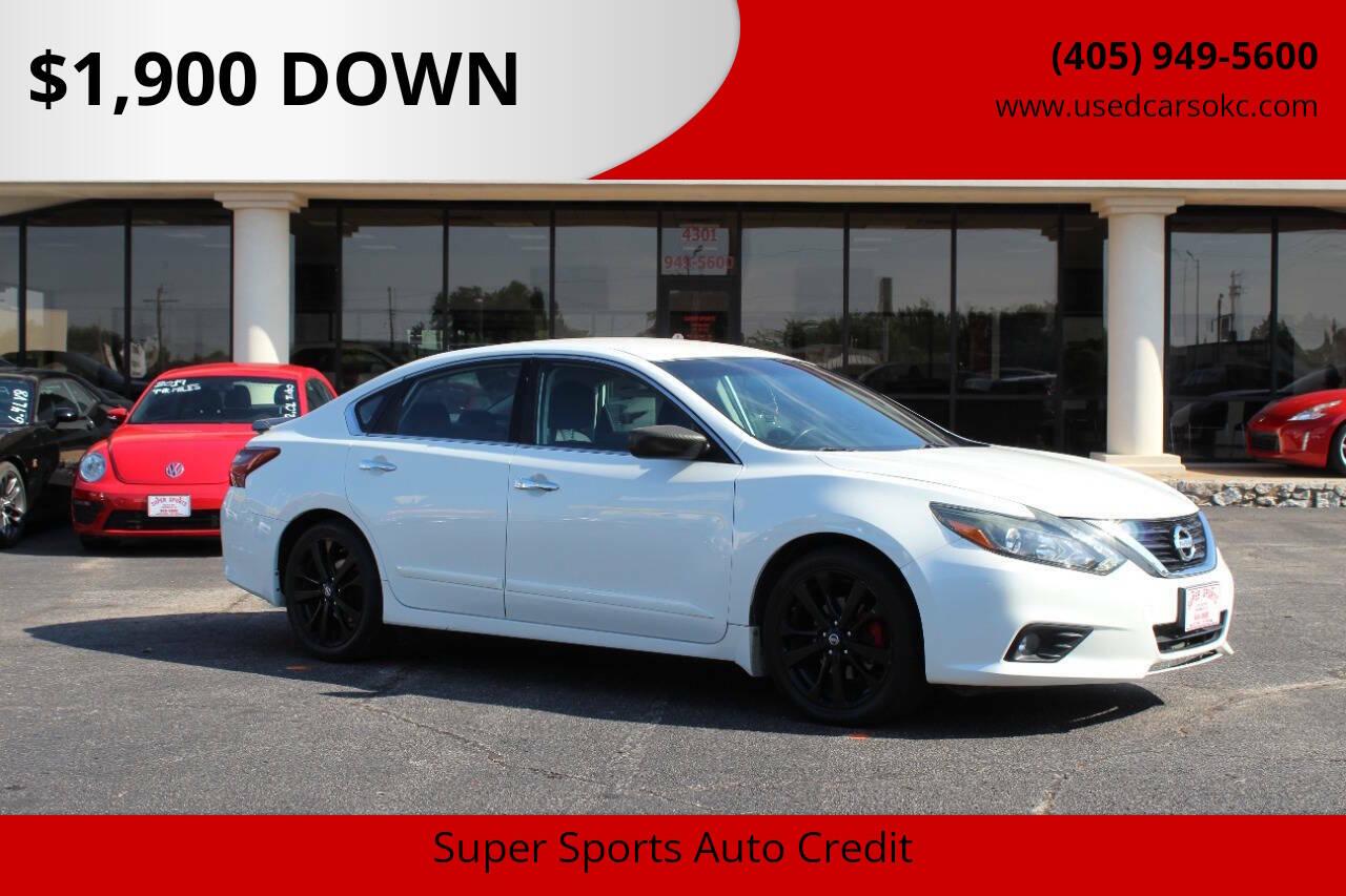 photo of 2017 Nissan Altima SEDAN 4-DR