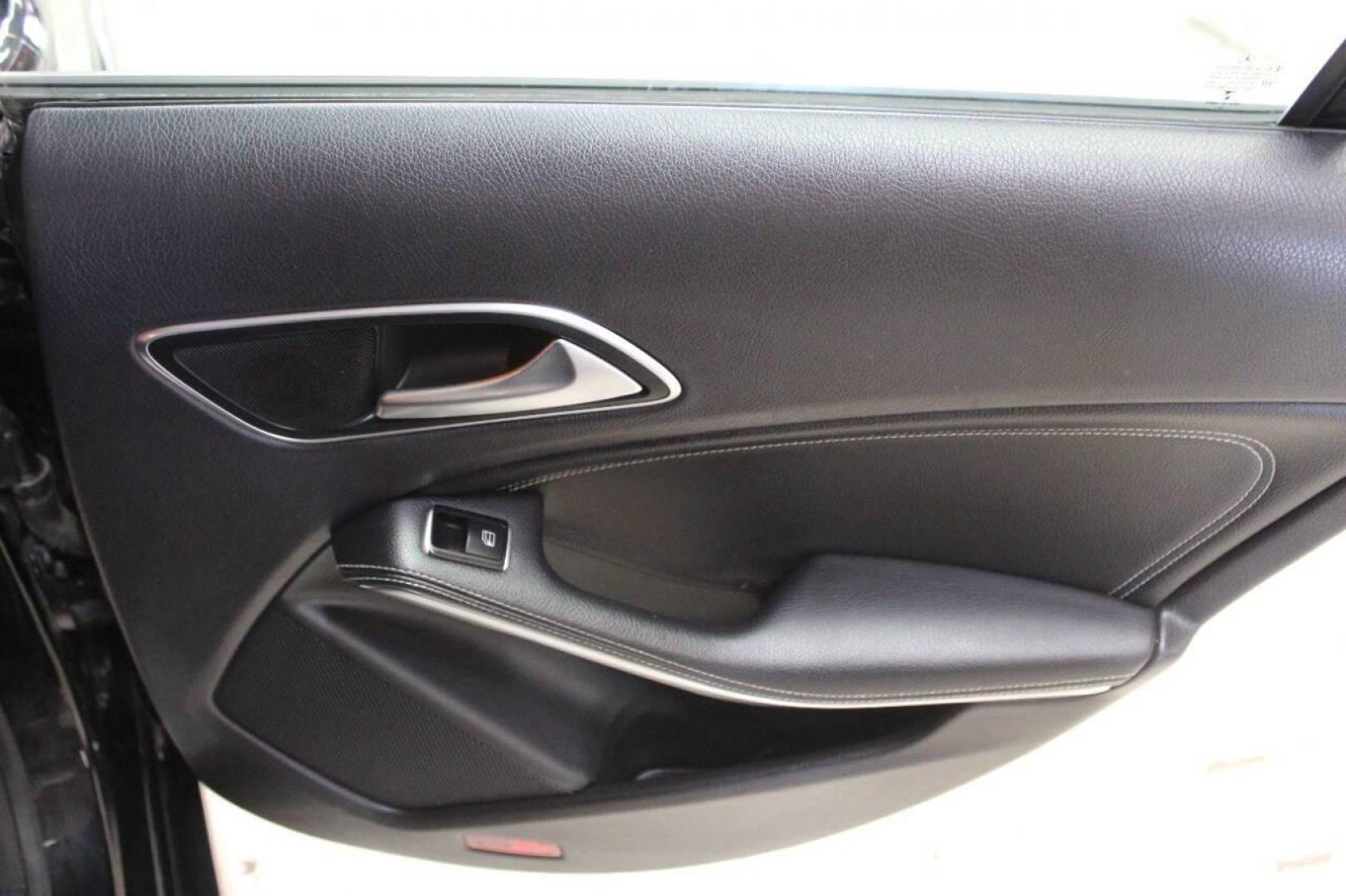 2015 Black Mercedes-Benz CLA-Class CLA250 (WDDSJ4EB6FN) with an 2.0L L4 DOHC 16V engine, 7-Speed Automatic transmission, located at 4301 NW 39th , Oklahoma City, OK, 73112, (405) 949-5600, 35.512135, -97.598671 - NO DRIVERS LICENCE NO-FULL COVERAGE INSURANCE-NO CREDIT CHECK. COME ON OVER TO SUPERSPORTS AND TAKE A LOOK AND TEST DRIVE. PLEASE GIVE US A CALL AT (405) 949-5600. NO LICENSIA DE MANEJAR- NO SEGURO DE COBERTURA TOTAL- NO VERIFICACCION DE CREDITO. POR FAVOR VENGAN A SUPERSPORTS, ECHE UN - Photo#11