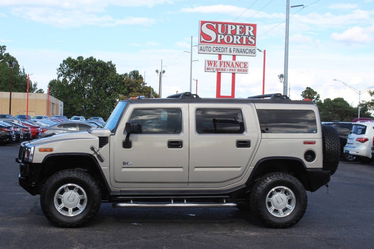 2005 Gold HUMMER H2 SUV (5GRGN23U45H) with an 6.0L V8 6.0L V8 engine, Automatic 4-Speed transmission, located at 4301 NW 39th , Oklahoma City, OK, 73112, (405) 949-5600, 35.512135, -97.598671 - Hablamos espaol. SPEND SMART --- BUY FROM SUPER SPORTS. ASKING WHOLESALE CASH PRICE: $15,900 (CASH ONLY) PLUS $100 PROCESSING FEE. ALL PRICES, DOWN PAYMENTS, PAYMENTS, AND FINANCE TERMS ARE NEGOTIABLE AT THE TIME OF APPROVAL. WE WILL WORK WITH YOU TO FIT YOUR BUDGET. WE WILL EVEN LOW - Photo#6