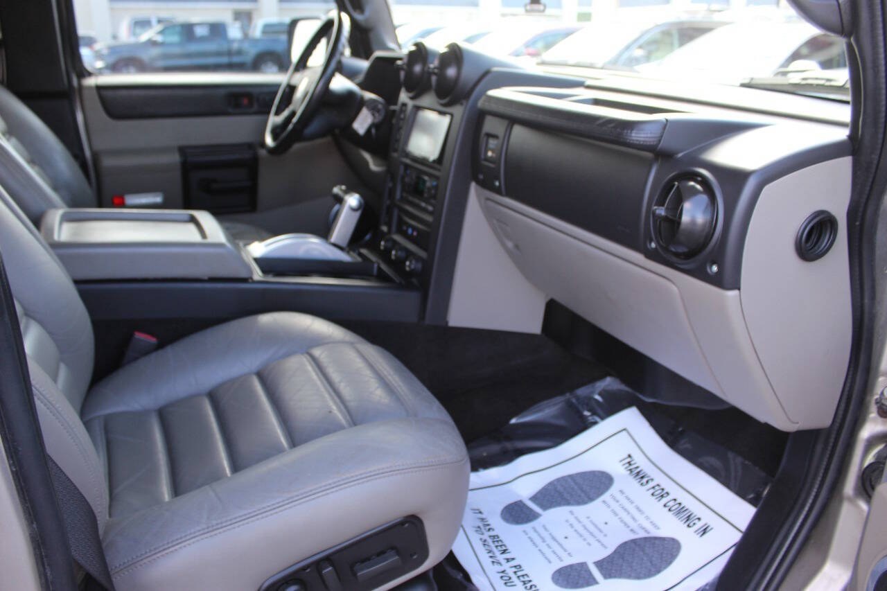 2005 Gold HUMMER H2 SUV (5GRGN23U45H) with an 6.0L V8 6.0L V8 engine, Automatic 4-Speed transmission, located at 4301 NW 39th , Oklahoma City, OK, 73112, (405) 949-5600, 35.512135, -97.598671 - Hablamos espaol. SPEND SMART --- BUY FROM SUPER SPORTS. ASKING WHOLESALE CASH PRICE: $15,900 (CASH ONLY) PLUS $100 PROCESSING FEE. ALL PRICES, DOWN PAYMENTS, PAYMENTS, AND FINANCE TERMS ARE NEGOTIABLE AT THE TIME OF APPROVAL. WE WILL WORK WITH YOU TO FIT YOUR BUDGET. WE WILL EVEN LOW - Photo#8