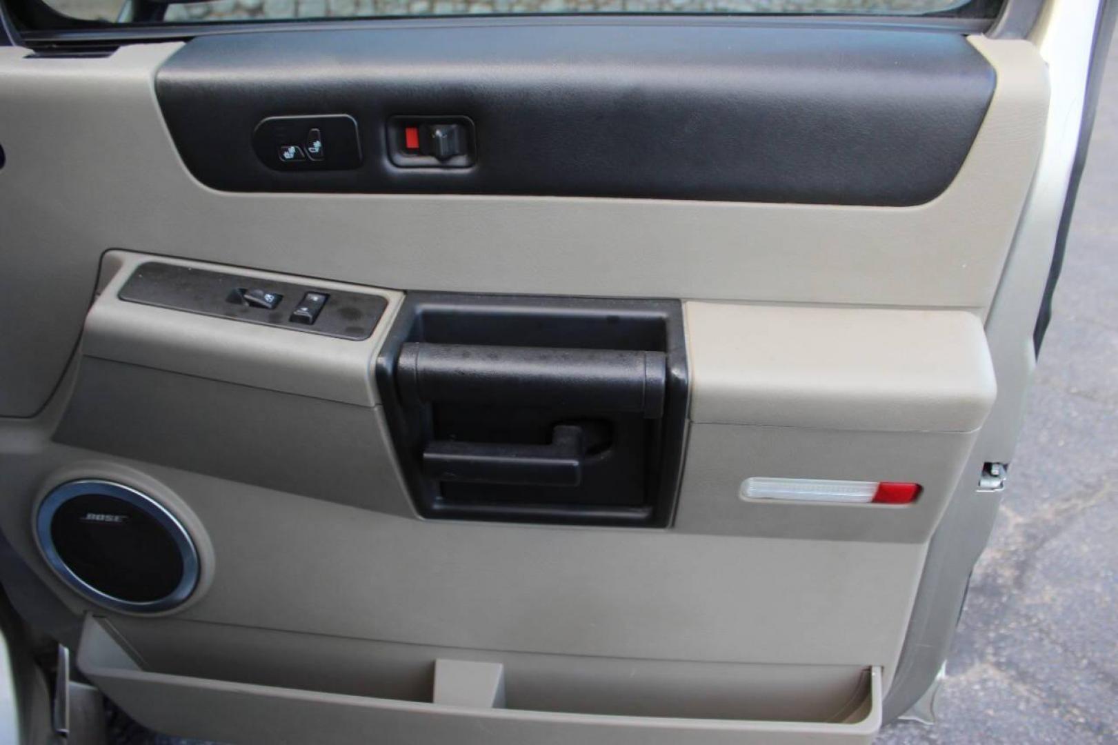 2005 Gold Hummer H2 SUV (5GRGN23U45H) with an 6.0L V8 OHV 16V engine, 4-Speed Automatic Overdrive transmission, located at 4301 NW 39th , Oklahoma City, OK, 73112, (405) 949-5600, 35.512135, -97.598671 - NO DRIVERS LICENCE NO-FULL COVERAGE INSURANCE-NO CREDIT CHECK. COME ON OVER TO SUPERSPORTS AND TAKE A LOOK AND TEST DRIVE PLEASE GIVE US A CALL AT (405) 949-5600. NO LICENSIA DE MANEJAR- NO SEGURO DE COBERTURA TOTAL- NO VERIFICACCION DE CREDITO. POR FAVOR VENGAN A SUPERSPORTS, ECHE UN V - Photo#10