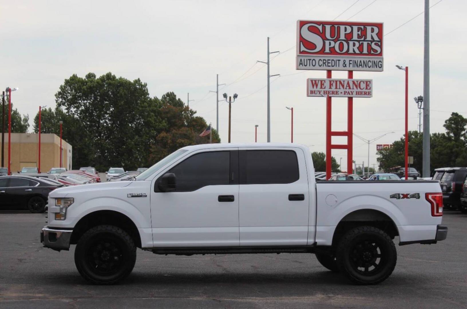 2016 White Ford F-150 XLT SuperCrew 6.5-ft. Bed 4WD (1FTEW1EF0GK) with an 5.0L V8 engine, 6A transmission, located at 4301 NW 39th , Oklahoma City, OK, 73112, (405) 949-5600, 35.512135, -97.598671 - Photo#6