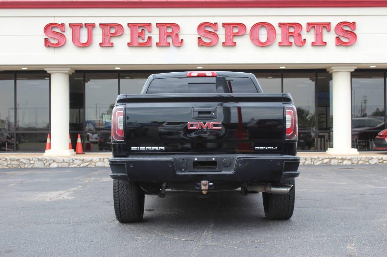 2018 Black GMC Sierra 1500 Denali Crew Cab Long Box 4WD (3GTU2PEJ9JG) with an 6.2L V8 6.2L V8 engine, Automatic 8-Speed transmission, located at 4301 NW 39th , Oklahoma City, OK, 73112, (405) 949-5600, 35.512135, -97.598671 - NO DRIVERS LICENCE NO-FULL COVERAGE INSURANCE-NO CREDIT CHECK. COME ON OVER TO SUPERSPORTS AND TAKE A LOOK AND TEST DRIVE. PLEASE GIVE US A CALL AT (405) 949-5600. NO LICENSIA DE MANEJAR- NO SEGURO DE COBERTURA TOTAL- NO VERIFICACCION DE CREDITO. POR FAVOR VENGAN A SUPERSPORTS, ECHE UN - Photo#4