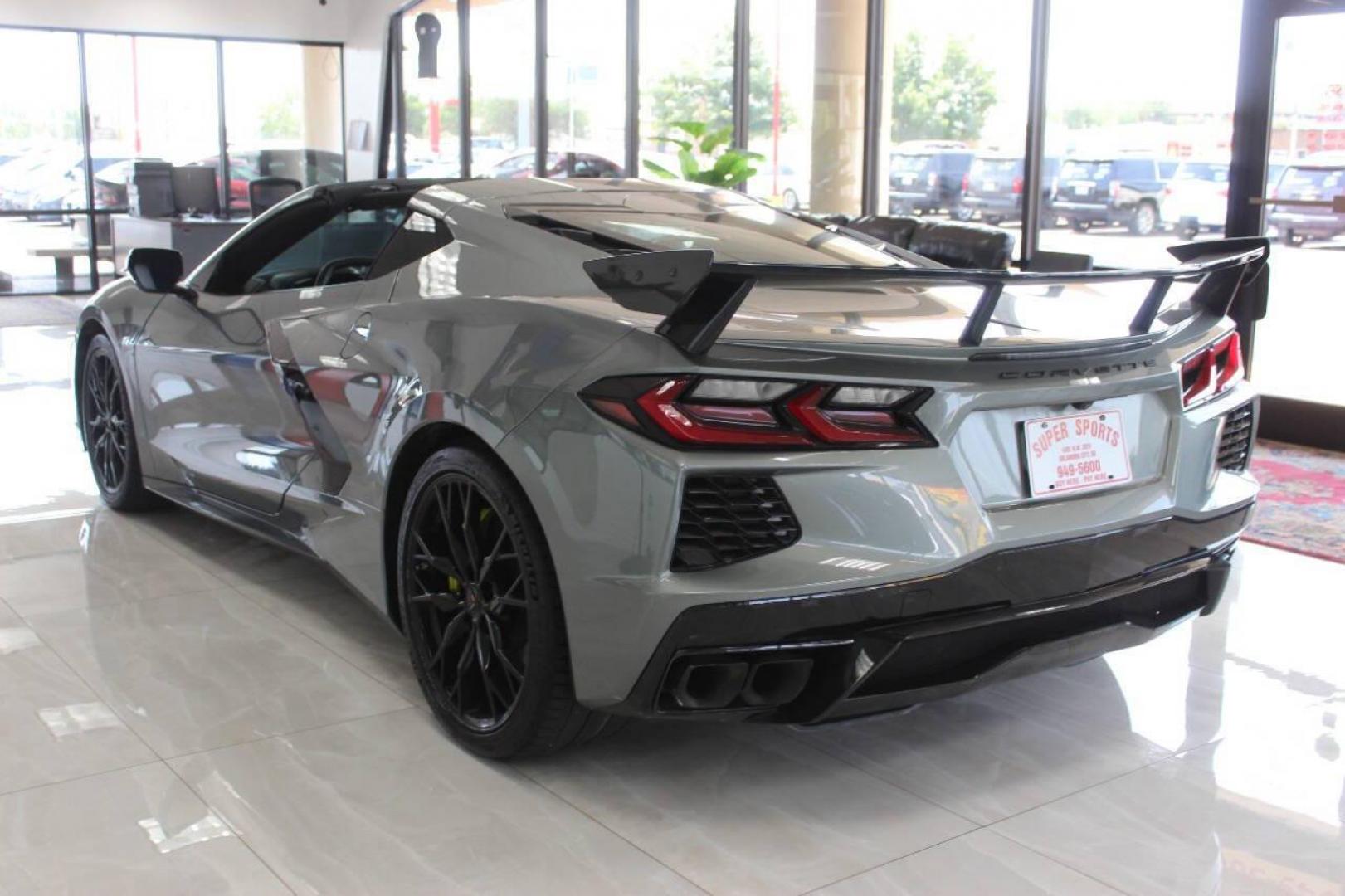 2023 Gray Chevrolet Corvette 1LT Coupe (1G1YA2D41P5) with an 6.2L V8 engine, 8A transmission, located at 4301 NW 39th , Oklahoma City, OK, 73112, (405) 949-5600, 35.512135, -97.598671 - NO DRIVERS LICENCE NO-FULL COVERAGE INSURANCE-NO CREDIT CHECK. COME ON OVER TO SUPERSPORTS AND TAKE A LOOK AND TEST DRIVE. PLEASE GIVE US A CALL AT (405) 949-5600. NO LICENSIA DE MANEJAR- NO SEGURO DE COBERTURA TOTAL- NO VERIFICACCION DE CREDITO. POR FAVOR VENGAN A SUPERSPORTS, ECHE UN - Photo#4