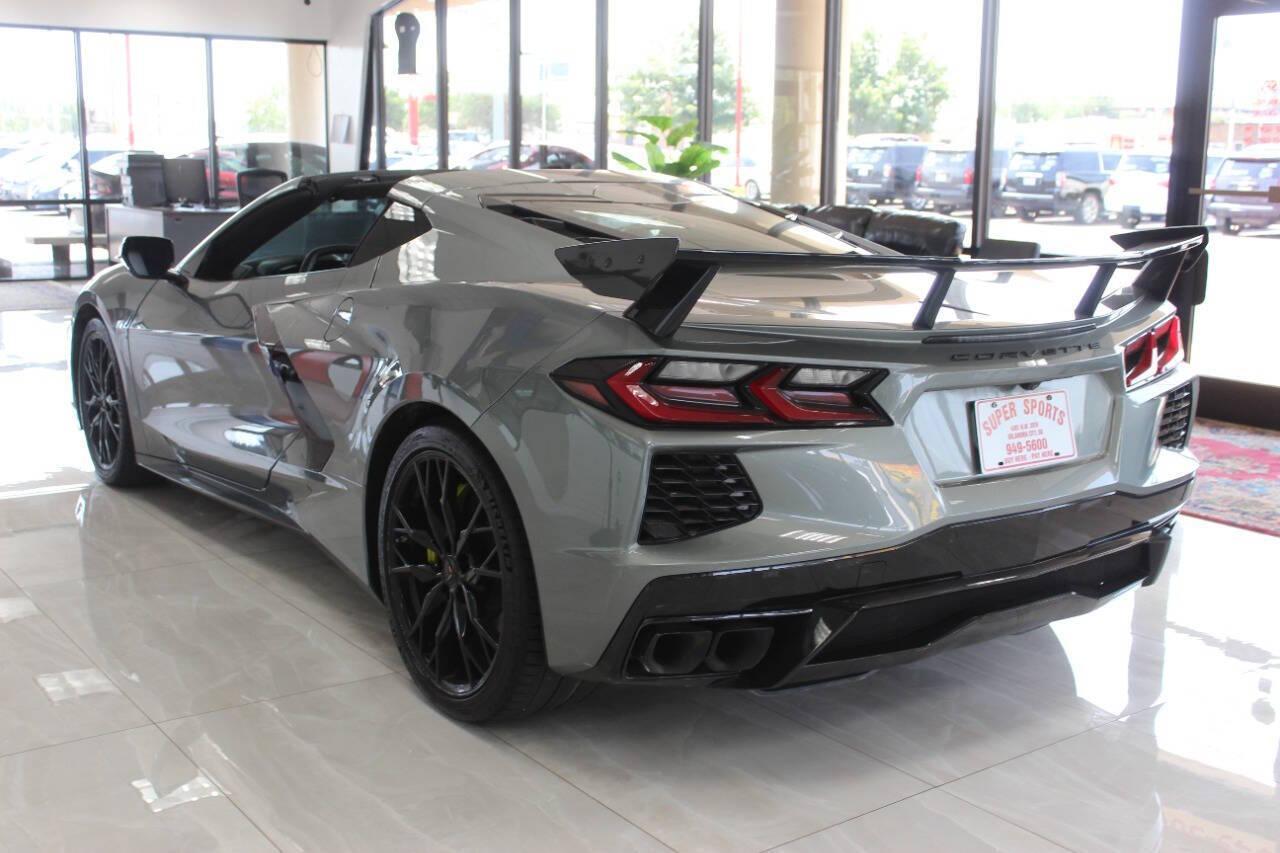 2023 Gray Chevrolet Corvette 1LT Coupe (1G1YA2D41P5) with an 6.2L V8 engine, 8A transmission, located at 4301 NW 39th , Oklahoma City, OK, 73112, (405) 949-5600, 35.512135, -97.598671 - NO DRIVERS LICENCE -NO FULL COVERAGE INSURANCE - NO CREDIT CHECK. COME ON OVER TO SUPERSPORTS, TAKE A LOOK AND TEST DRIVE. PLEASE GIVE US A CALL AT (405) 949-5600. NO LICENCIA DE CONDUCIR - NO SEGURO DE COBERTURA TOTAL - NO VERIFICACION DE CREDITO. VISITENOS EN SUPERSPORTS, MIRE NUESTRO - Photo#4