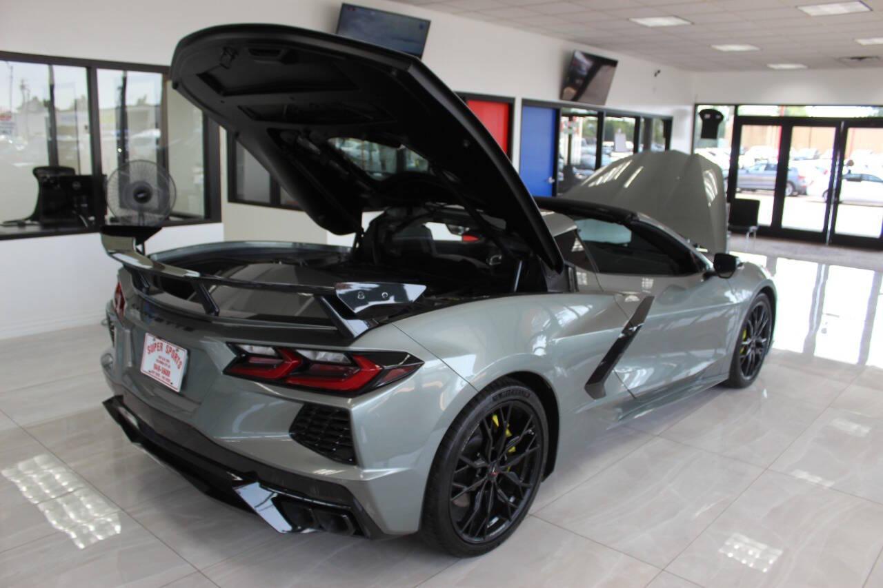 2023 Gray Chevrolet Corvette 1LT Coupe (1G1YA2D41P5) with an 6.2L V8 engine, 8A transmission, located at 4301 NW 39th , Oklahoma City, OK, 73112, (405) 949-5600, 35.512135, -97.598671 - NO DRIVERS LICENCE -NO FULL COVERAGE INSURANCE - NO CREDIT CHECK. COME ON OVER TO SUPERSPORTS, TAKE A LOOK AND TEST DRIVE. PLEASE GIVE US A CALL AT (405) 949-5600. NO LICENCIA DE CONDUCIR - NO SEGURO DE COBERTURA TOTAL - NO VERIFICACION DE CREDITO. VISITENOS EN SUPERSPORTS, MIRE NUESTRO - Photo#7