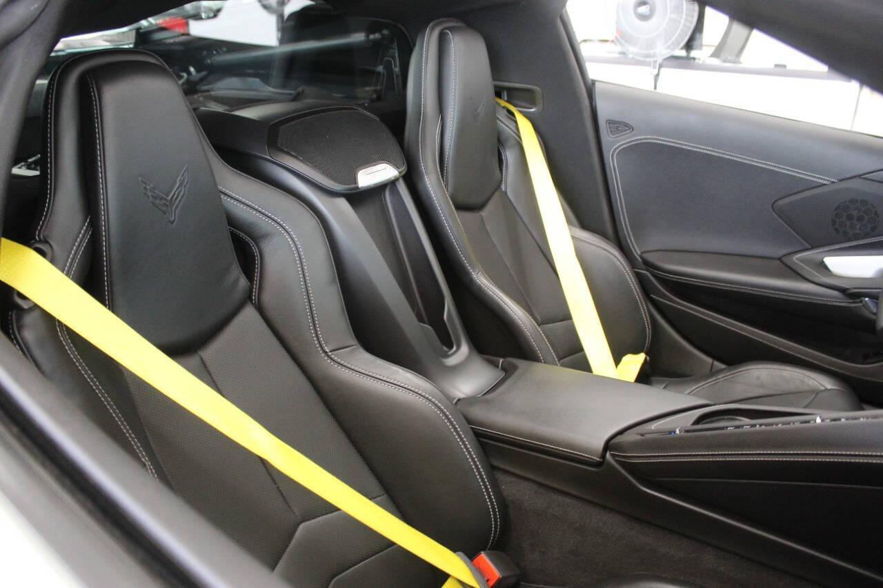 2023 Gray Chevrolet Corvette 1LT Coupe (1G1YA2D41P5) with an 6.2L V8 engine, 8A transmission, located at 4301 NW 39th , Oklahoma City, OK, 73112, (405) 949-5600, 35.512135, -97.598671 - NO DRIVERS LICENCE -NO FULL COVERAGE INSURANCE - NO CREDIT CHECK. COME ON OVER TO SUPERSPORTS, TAKE A LOOK AND TEST DRIVE. PLEASE GIVE US A CALL AT (405) 949-5600. NO LICENCIA DE CONDUCIR - NO SEGURO DE COBERTURA TOTAL - NO VERIFICACION DE CREDITO. VISITENOS EN SUPERSPORTS, MIRE NUESTRO - Photo#14