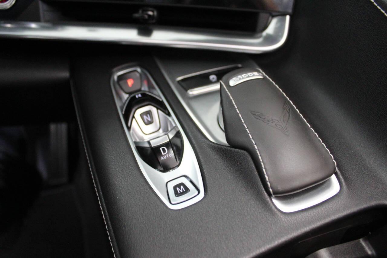 2023 Gray Chevrolet Corvette 1LT Coupe (1G1YA2D41P5) with an 6.2L V8 engine, 8A transmission, located at 4301 NW 39th , Oklahoma City, OK, 73112, (405) 949-5600, 35.512135, -97.598671 - NO DRIVERS LICENCE -NO FULL COVERAGE INSURANCE - NO CREDIT CHECK. COME ON OVER TO SUPERSPORTS, TAKE A LOOK AND TEST DRIVE. PLEASE GIVE US A CALL AT (405) 949-5600. NO LICENCIA DE CONDUCIR - NO SEGURO DE COBERTURA TOTAL - NO VERIFICACION DE CREDITO. VISITENOS EN SUPERSPORTS, MIRE NUESTRO - Photo#17