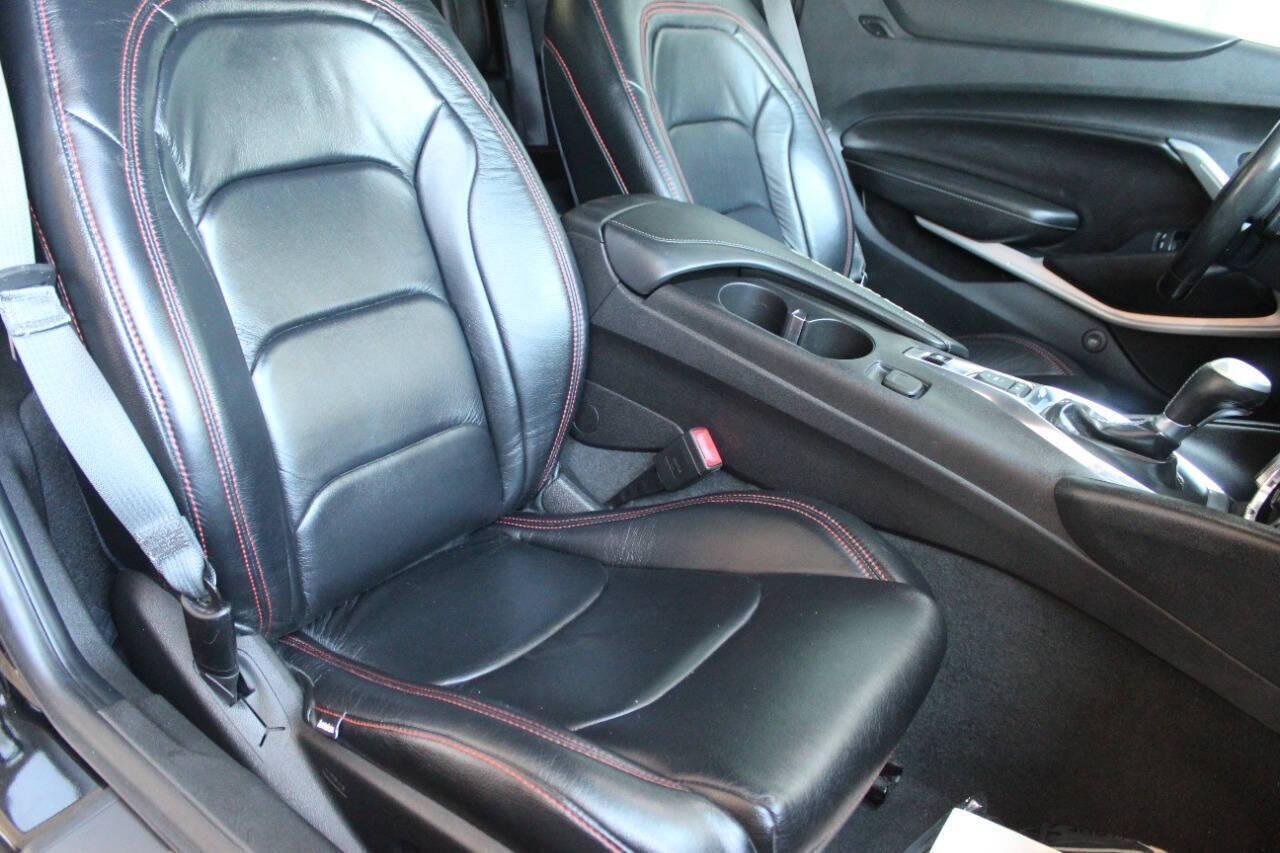 2018 Black Chevrolet Camaro 1LT Coupe (1G1FB1RS5J0) with an 3.6L V6 DOHC 24V engine, 6A transmission, located at 4301 NW 39th , Oklahoma City, OK, 73112, (405) 949-5600, 35.512135, -97.598671 - NO DRIVERS LICENCE -NO FULL COVERAGE INSURANCE - NO CREDIT CHECK. COME ON OVER TO SUPERSPORTS, TAKE A LOOK AND TEST DRIVE. PLEASE GIVE US A CALL AT (405) 949-5600. NO LICENCIA DE CONDUCIR - NO SEGURO DE COBERTURA TOTAL - NO VERIFICACION DE CREDITO. VISITENOS EN SUPERSPORTS, MIRE NUESTRO - Photo#10