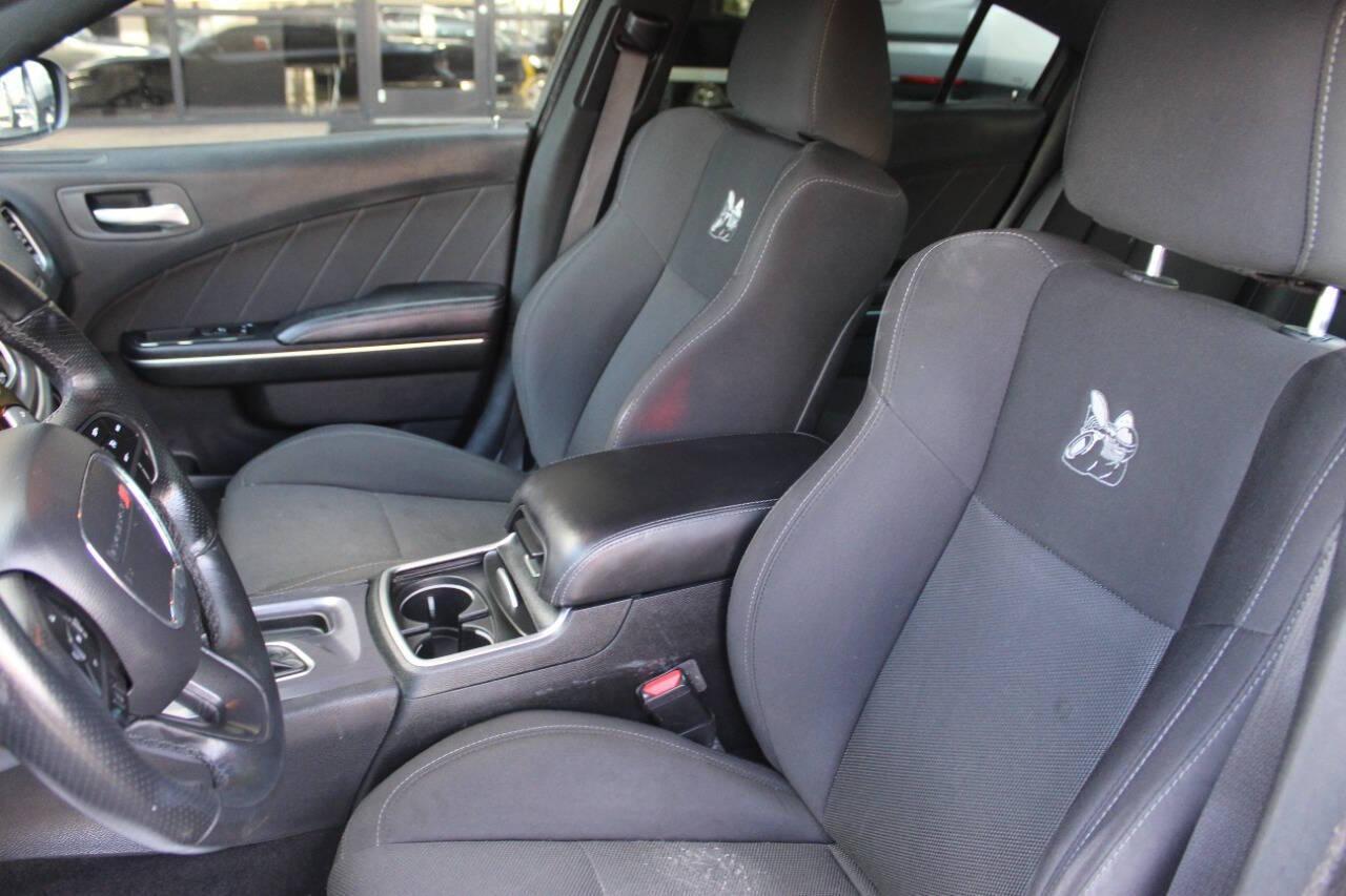 2018 Charcoal Dodge Charger SRT 392 (2C3CDXGJ9JH) with an 6.4L V8 6.4L V8 engine, Automatic 8-Speed transmission, located at 4301 NW 39th , Oklahoma City, OK, 73112, (405) 949-5600, 35.512135, -97.598671 - NO DRIVERS LICENCE NO-FULL COVERAGE INSURANCE-NO CREDIT CHECK. COME ON OVER TO SUPERSPORTS AND TAKE A LOOK AND TEST DRIVE. PLEASE GIVE US A CALL AT (405) 949-5600. NO LICENSIA DE MANEJAR- NO SEGURO DE COBERTURA TOTAL- NO VERIFICACCION DE CREDITO. POR FAVOR VENGAN A SUPERSPORTS, ECHE UN - Photo#20