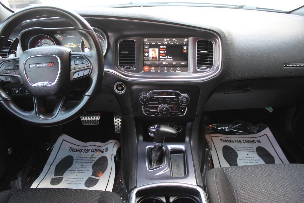 2018 Charcoal Dodge Charger SRT 392 (2C3CDXGJ9JH) with an 6.4L V8 6.4L V8 engine, Automatic 8-Speed transmission, located at 4301 NW 39th , Oklahoma City, OK, 73112, (405) 949-5600, 35.512135, -97.598671 - NO DRIVERS LICENCE NO-FULL COVERAGE INSURANCE-NO CREDIT CHECK. COME ON OVER TO SUPERSPORTS AND TAKE A LOOK AND TEST DRIVE. PLEASE GIVE US A CALL AT (405) 949-5600. NO LICENSIA DE MANEJAR- NO SEGURO DE COBERTURA TOTAL- NO VERIFICACCION DE CREDITO. POR FAVOR VENGAN A SUPERSPORTS, ECHE UN - Photo#22