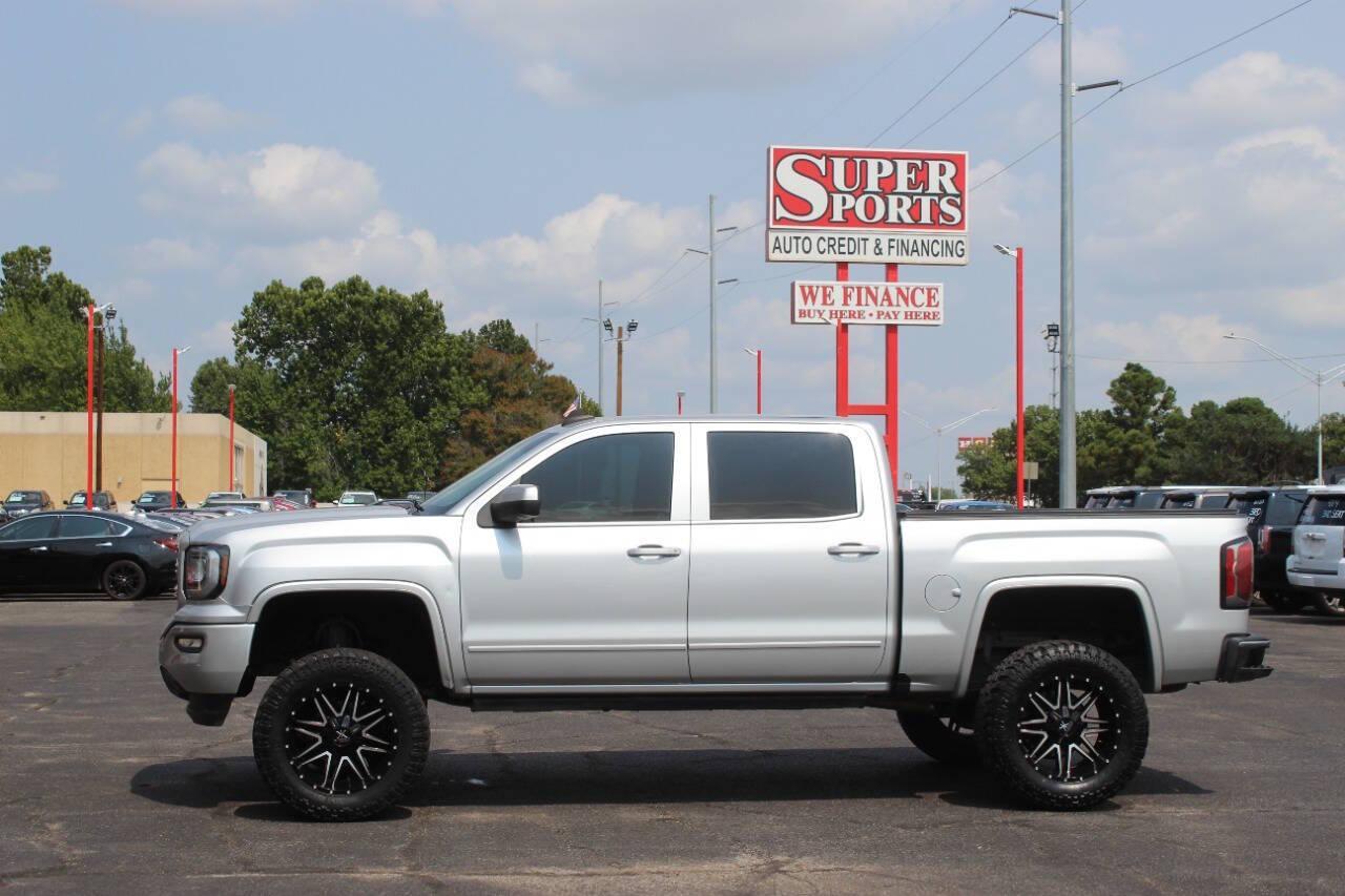 2018 Silver GMC Sierra 1500 SLT Crew Cab Short Box 4WD (3GTU2NEC6JG) with an 5.3L V8 5.3L V8 engine, Automatic 6-Speed transmission, located at 4301 NW 39th , Oklahoma City, OK, 73112, (405) 949-5600, 35.512135, -97.598671 - NO DRIVERS LICENCE NO-FULL COVERAGE INSURANCE-NO CREDIT CHECK. COME ON OVER TO SUPERSPORTS AND TAKE A LOOK AND TEST DRIVE. PLEASE GIVE US A CALL AT (405) 949-5600. NO LICENSIA DE MANEJAR- NO SEGURO DE COBERTURA TOTAL- NO VERIFICACCION DE CREDITO. POR FAVOR VENGAN A SUPERSPORTS, ECHE UN - Photo#6