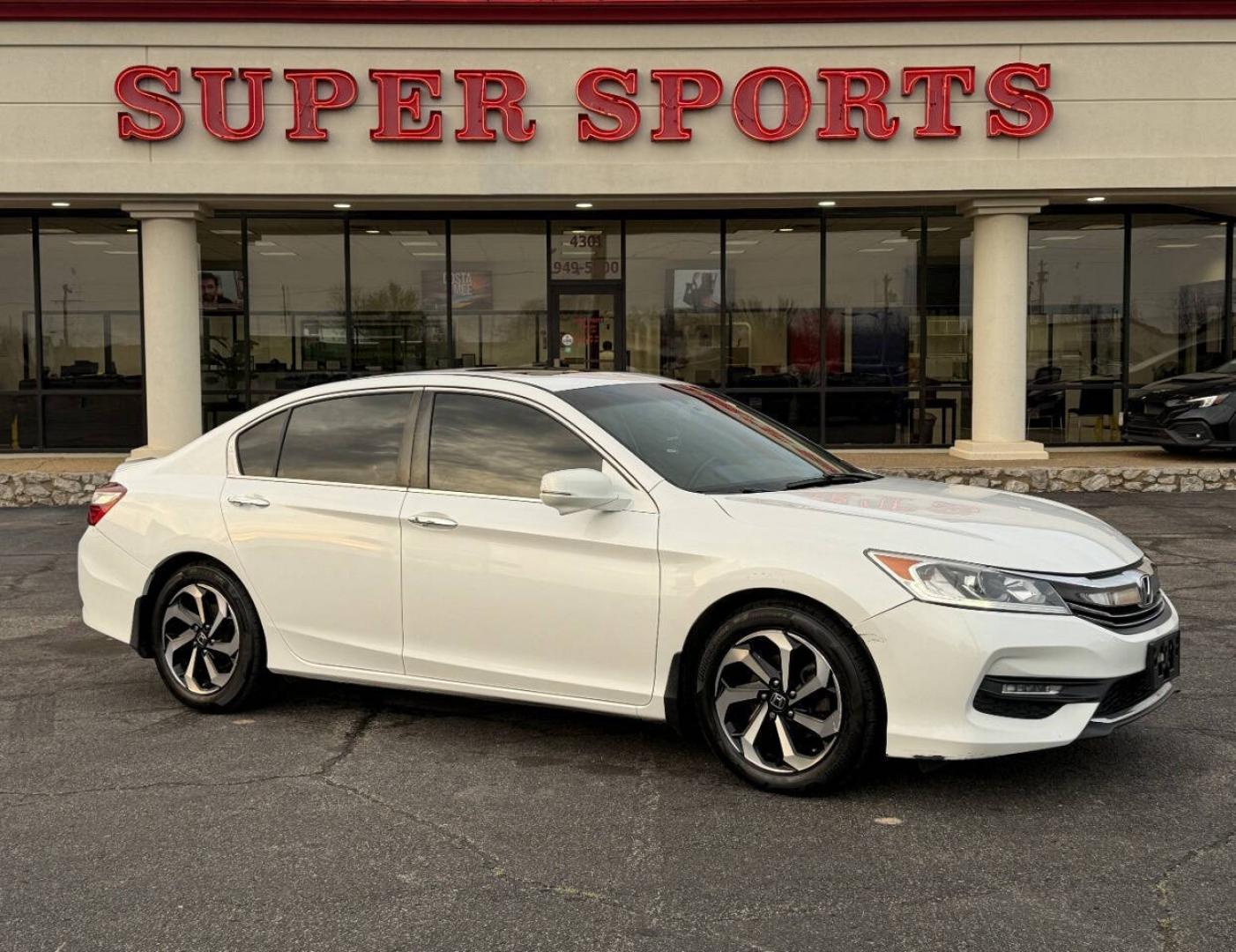 2017 White Honda Accord EX-L Sedan CVT (1HGCR2F87HA) with an 2.4L I4 2.4L I4 engine, CVT transmission, located at 4301 NW 39th , Oklahoma City, OK, 73112, (405) 949-5600, 35.512135, -97.598671- Photo#0