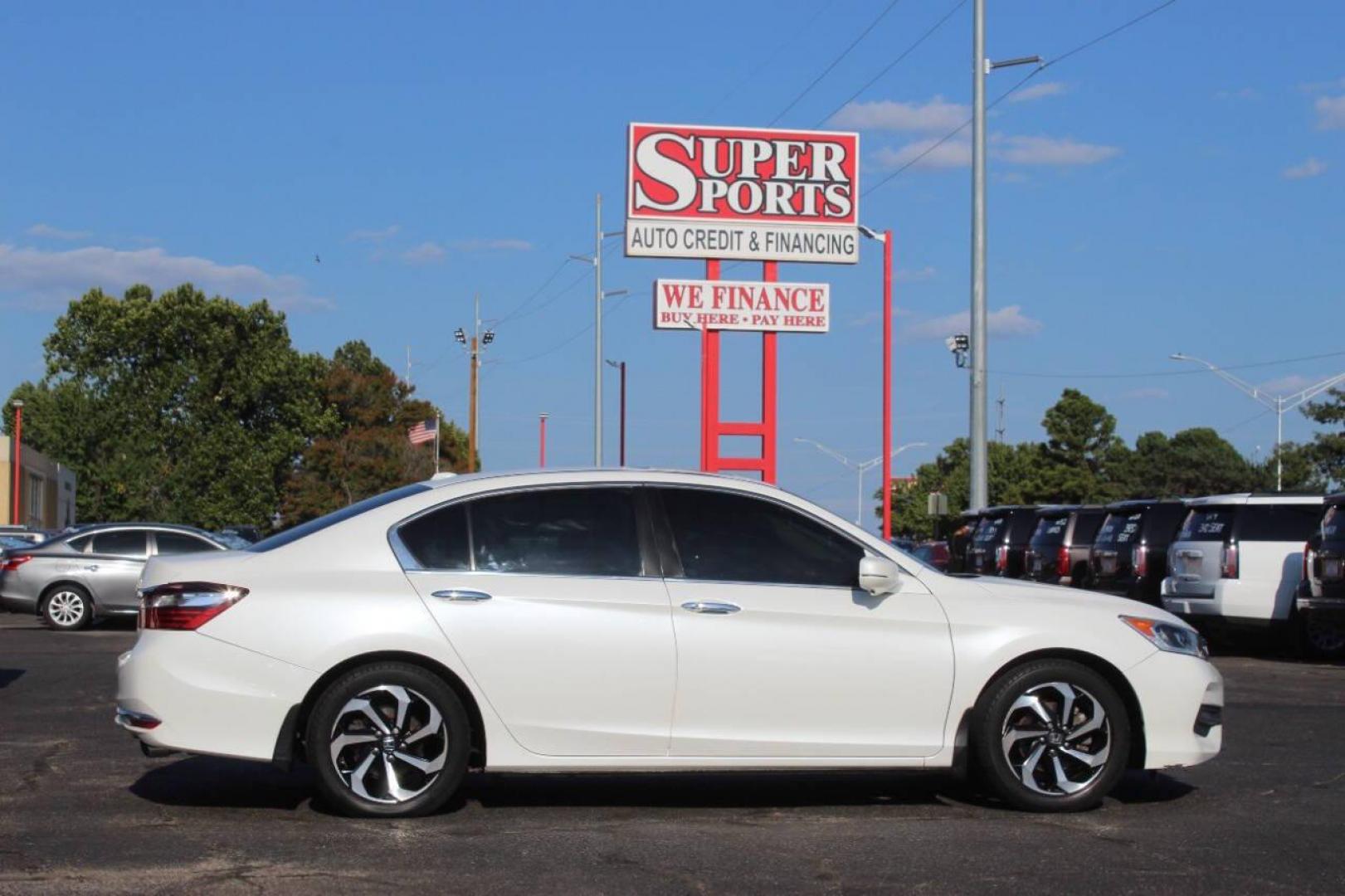 2017 White Honda Accord EX-L Sedan CVT (1HGCR2F87HA) with an 2.4L L4 DOHC 16V engine, CVT transmission, located at 4301 NW 39th , Oklahoma City, OK, 73112, (405) 949-5600, 35.512135, -97.598671 - NO DRIVERS LICENCE NO-FULL COVERAGE INSURANCE-NO CREDIT CHECK. COME ON OVER TO SUPERSPORTS AND TAKE A LOOK AND TEST DRIVE. PLEASE GIVE US A CALL AT (405) 949-5600. NO LICENSIA DE MANEJAR- NO SEGURO DE COBERTURA TOTAL- NO VERIFICACCION DE CREDITO. POR FAVOR VENGAN A SUPERSPORTS, ECHE UN - Photo#3