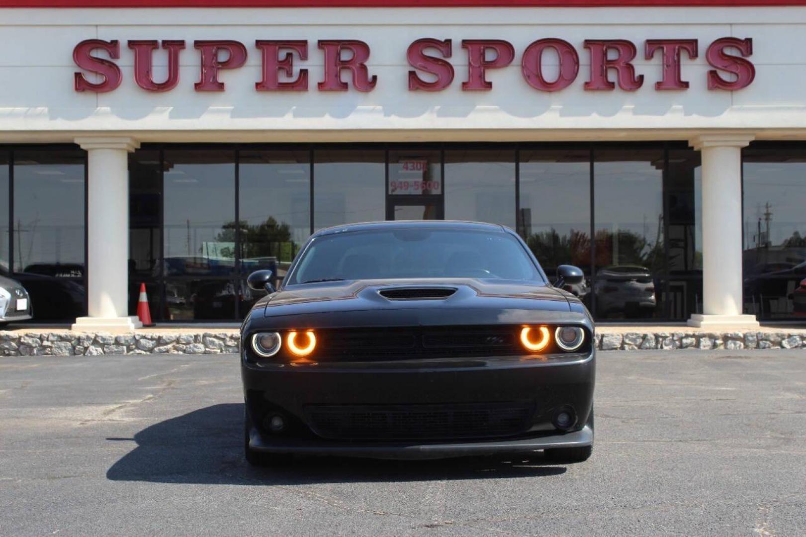 2019 Black Dodge Challenger R/T Plus (2C3CDZBT1KH) with an 5.7L V8 OHV 16V engine, 6A transmission, located at 4301 NW 39th , Oklahoma City, OK, 73112, (405) 949-5600, 35.512135, -97.598671 - NO DRIVERS LICENCE NO-FULL COVERAGE INSURANCE-NO CREDIT CHECK. COME ON OVER TO SUPERSPORTS AND TAKE A LOOK AND TEST DRIVE. PLEASE GIVE US A CALL AT (405) 949-5600. NO LICENSIA DE MANEJAR- NO SEGURO DE COBERTURA TOTAL- NO VERIFICACCION DE CREDITO. POR FAVOR VENGAN A SUPERSPORTS, ECHE UN - Photo#2