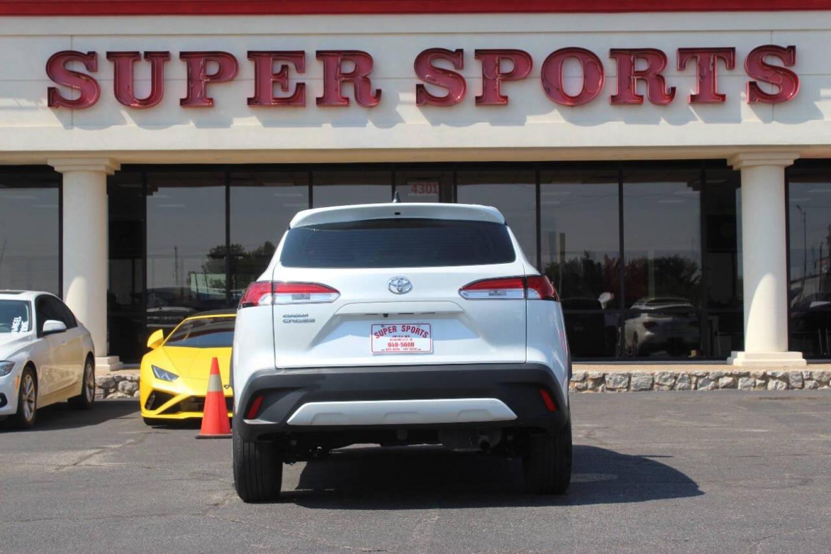 2023 White Toyota Corolla Cross L AWD (7MUAAAAG1PV) with an 2.0L L4 DOHC 16V engine, CVT transmission, located at 4301 NW 39th , Oklahoma City, OK, 73112, (405) 949-5600, 35.512135, -97.598671 - NO DRIVERS LICENCE NO-FULL COVERAGE INSURANCE-NO CREDIT CHECK. COME ON OVER TO SUPERSPORTS AND TAKE A LOOK AND TEST DRIVE. PLEASE GIVE US A CALL AT (405) 949-5600. NO LICENSIA DE MANEJAR- NO SEGURO DE COBERTURA TOTAL- NO VERIFICACCION DE CREDITO. POR FAVOR VENGAN A SUPERSPORTS, ECHE UN - Photo#5