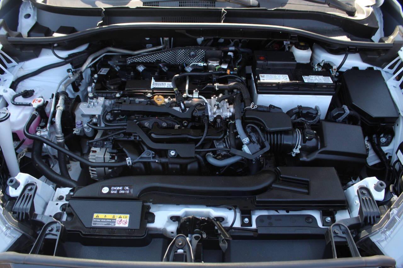 2023 White Toyota Corolla Cross L AWD (7MUAAAAG1PV) with an 2.0L L4 DOHC 16V engine, CVT transmission, located at 4301 NW 39th , Oklahoma City, OK, 73112, (405) 949-5600, 35.512135, -97.598671 - NO DRIVERS LICENCE -NO FULL COVERAGE INSURANCE - NO CREDIT CHECK. COME ON OVER TO SUPERSPORTS, TAKE A LOOK AND TEST DRIVE. PLEASE GIVE US A CALL AT (405) 949-5600. NO LICENCIA DE CONDUCIR - NO SEGURO DE COBERTURA TOTAL - NO VERIFICACION DE CREDITO. VISITENOS EN SUPERSPORTS, MIRE NUESTRO - Photo#8