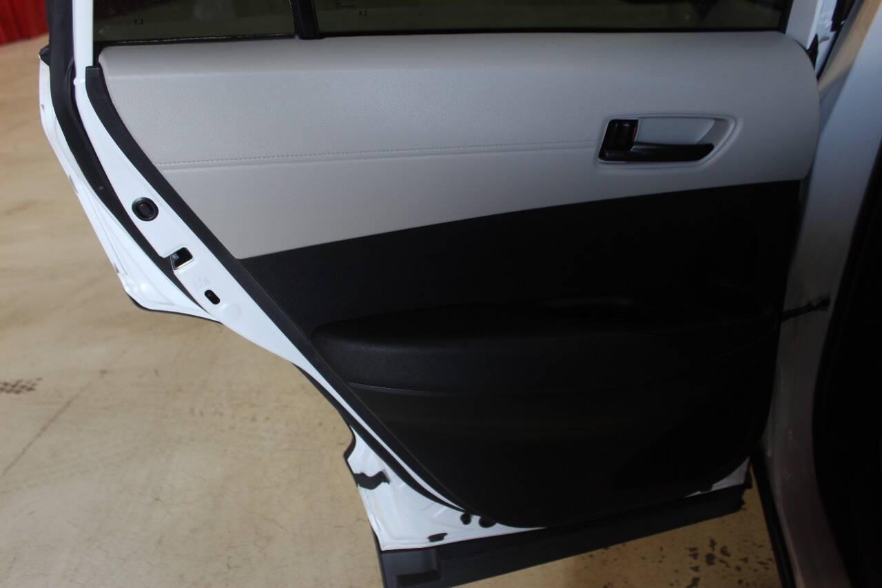2023 White Toyota Corolla Cross L AWD (7MUAAAAG1PV) with an 2.0L L4 DOHC 16V engine, CVT transmission, located at 4301 NW 39th , Oklahoma City, OK, 73112, (405) 949-5600, 35.512135, -97.598671 - NO DRIVERS LICENCE -NO FULL COVERAGE INSURANCE - NO CREDIT CHECK. COME ON OVER TO SUPERSPORTS, TAKE A LOOK AND TEST DRIVE. PLEASE GIVE US A CALL AT (405) 949-5600. NO LICENCIA DE CONDUCIR - NO SEGURO DE COBERTURA TOTAL - NO VERIFICACION DE CREDITO. VISITENOS EN SUPERSPORTS, MIRE NUESTRO - Photo#14
