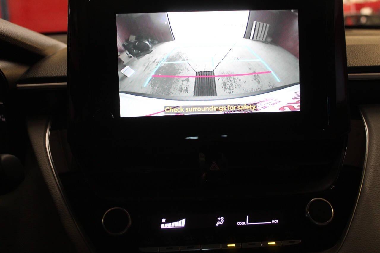 2023 White Toyota Corolla Cross L AWD (7MUAAAAG1PV) with an 2.0L L4 DOHC 16V engine, CVT transmission, located at 4301 NW 39th , Oklahoma City, OK, 73112, (405) 949-5600, 35.512135, -97.598671 - NO DRIVERS LICENCE -NO FULL COVERAGE INSURANCE - NO CREDIT CHECK. COME ON OVER TO SUPERSPORTS, TAKE A LOOK AND TEST DRIVE. PLEASE GIVE US A CALL AT (405) 949-5600. NO LICENCIA DE CONDUCIR - NO SEGURO DE COBERTURA TOTAL - NO VERIFICACION DE CREDITO. VISITENOS EN SUPERSPORTS, MIRE NUESTRO - Photo#18