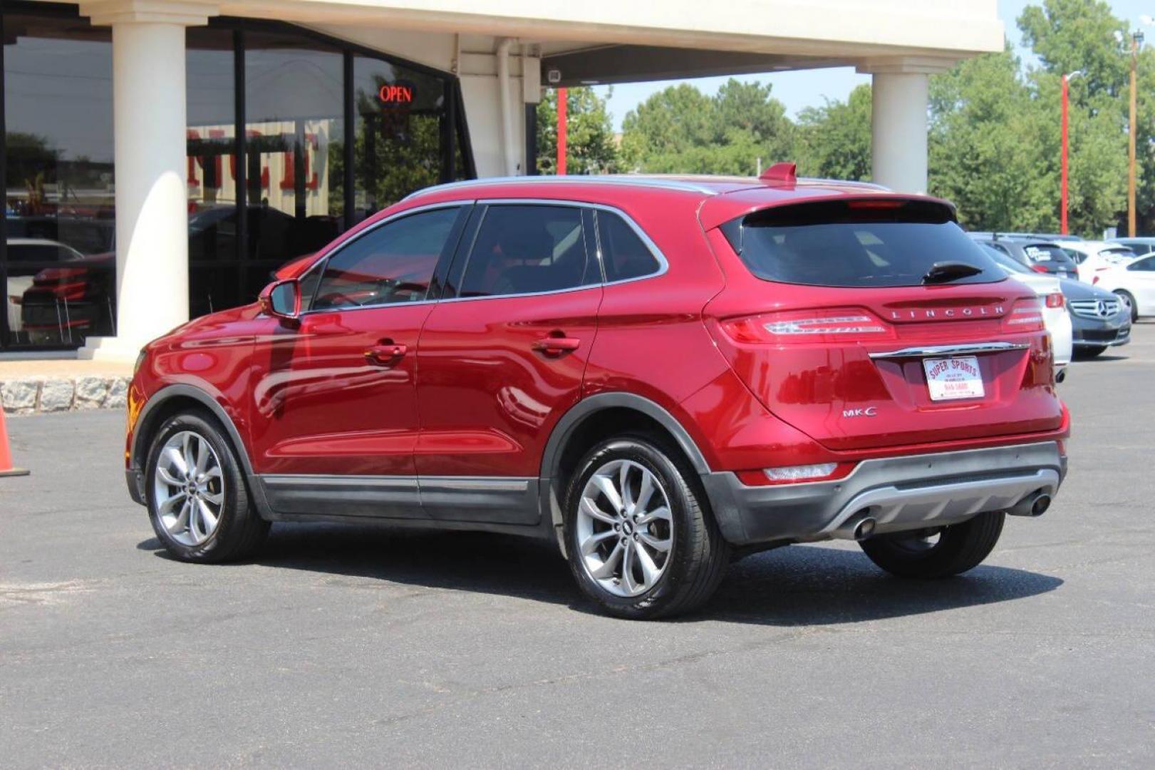 2019 Burgundy Lincoln MKC Select FWD (5LMCJ2C94KU) with an 2.0L L4 DOHC 16V engine, 6A transmission, located at 4301 NW 39th , Oklahoma City, OK, 73112, (405) 949-5600, 35.512135, -97.598671 - NO DRIVERS LICENCE NO-FULL COVERAGE INSURANCE-NO CREDIT CHECK. COME ON OVER TO SUPERSPORTS AND TAKE A LOOK AND TEST DRIVE. PLEASE GIVE US A CALL AT (405) 949-5600. NO LICENSIA DE MANEJAR- NO SEGURO DE COBERTURA TOTAL- NO VERIFICACCION DE CREDITO. POR FAVOR VENGAN A SUPERSPORTS, ECHE UN - Photo#6