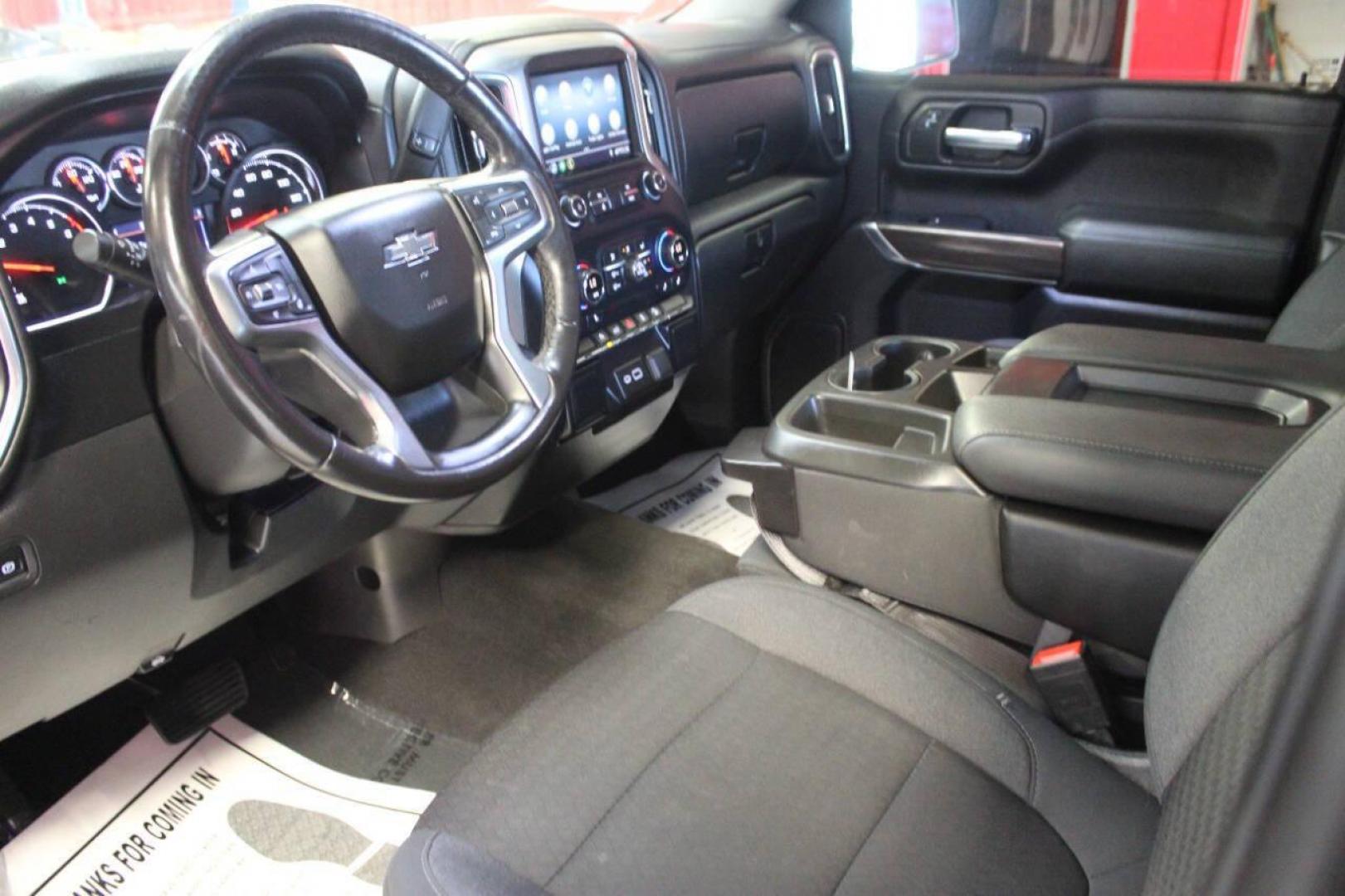 2020 Black Chevrolet Silverado 1500 RST Crew Cab 4WD (3GCUYEED5LG) with an 5.3L V8 OHV 16V engine, 6A transmission, located at 4301 NW 39th , Oklahoma City, OK, 73112, (405) 949-5600, 35.512135, -97.598671 - Photo#15