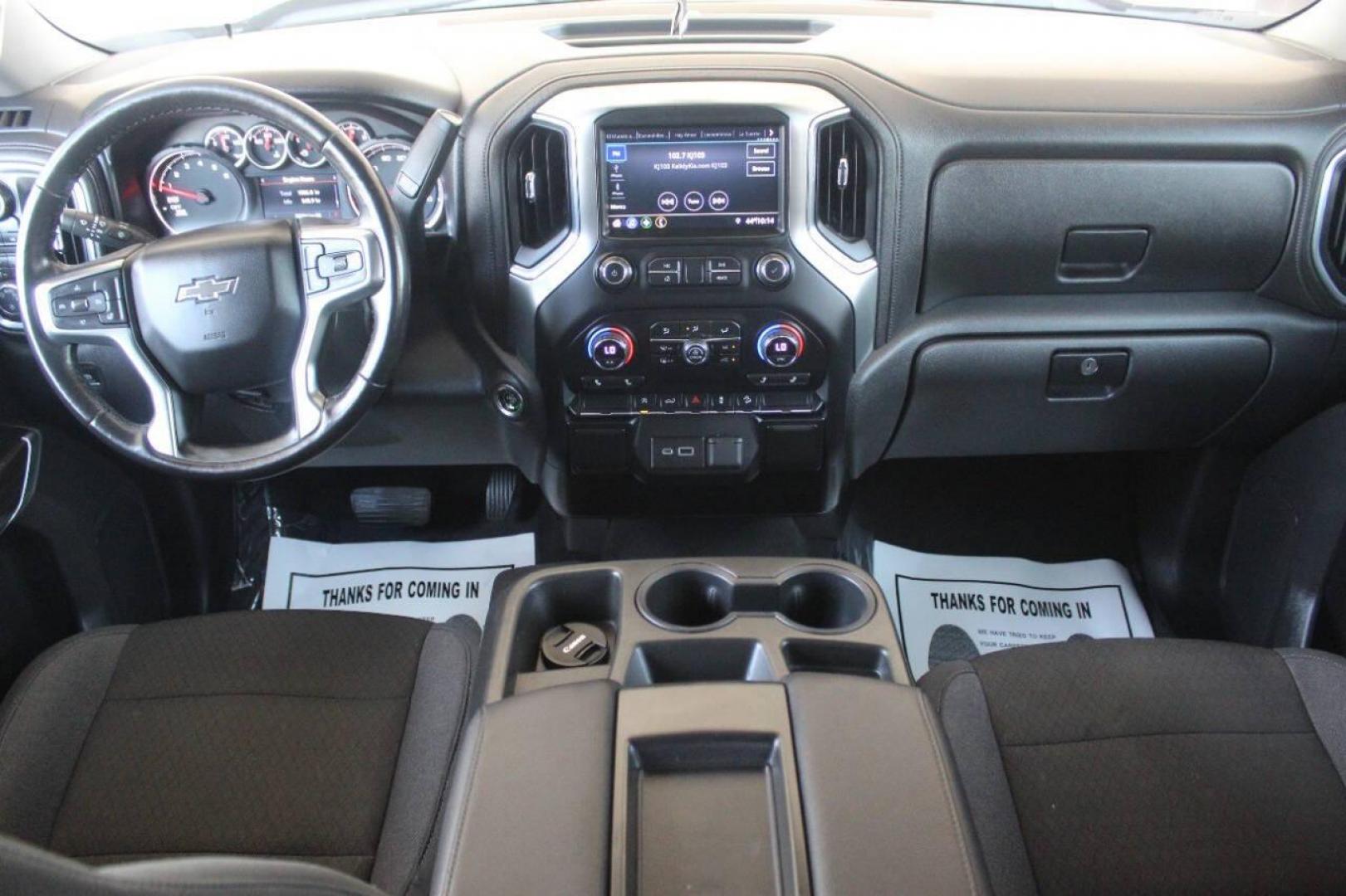 2020 Black Chevrolet Silverado 1500 RST Crew Cab 4WD (3GCUYEED5LG) with an 5.3L V8 OHV 16V engine, 6A transmission, located at 4301 NW 39th , Oklahoma City, OK, 73112, (405) 949-5600, 35.512135, -97.598671 - Photo#17