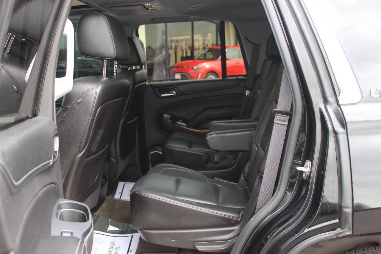 2015 Black Chevrolet Tahoe LTZ 4WD (1GNSKCKC9FR) with an 5.3L V8 5.3L V8 engine, Automatic 6-Speed transmission, located at 4301 NW 39th , Oklahoma City, OK, 73112, (405) 949-5600, 35.512135, -97.598671 - NO DRIVERS LICENCE NO-FULL COVERAGE INSURANCE-NO CREDIT CHECK. COME ON OVER TO SUPERSPORTS AND TAKE A LOOK AND TEST DRIVE. PLEASE GIVE US A CALL AT (405) 949-5600. NO LICENSIA DE MANEJAR- NO SEGURO DE COBERTURA TOTAL- NO VERIFICACCION DE CREDITO. POR FAVOR VENGAN A SUPERSPORTS, ECHE UN - Photo#18