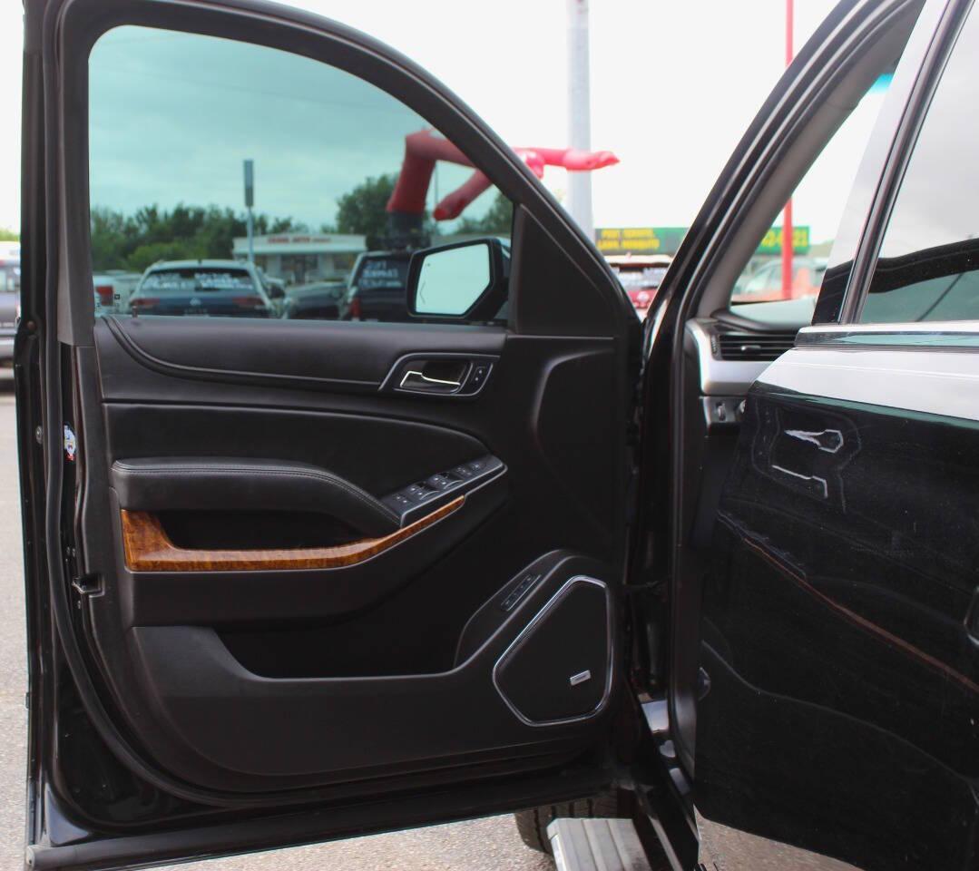 2015 Black Chevrolet Tahoe LTZ 4WD (1GNSKCKC9FR) with an 5.3L V8 5.3L V8 engine, Automatic 6-Speed transmission, located at 4301 NW 39th , Oklahoma City, OK, 73112, (405) 949-5600, 35.512135, -97.598671 - NO DRIVERS LICENCE NO-FULL COVERAGE INSURANCE-NO CREDIT CHECK. COME ON OVER TO SUPERSPORTS AND TAKE A LOOK AND TEST DRIVE. PLEASE GIVE US A CALL AT (405) 949-5600. NO LICENSIA DE MANEJAR- NO SEGURO DE COBERTURA TOTAL- NO VERIFICACCION DE CREDITO. POR FAVOR VENGAN A SUPERSPORTS, ECHE UN - Photo#22