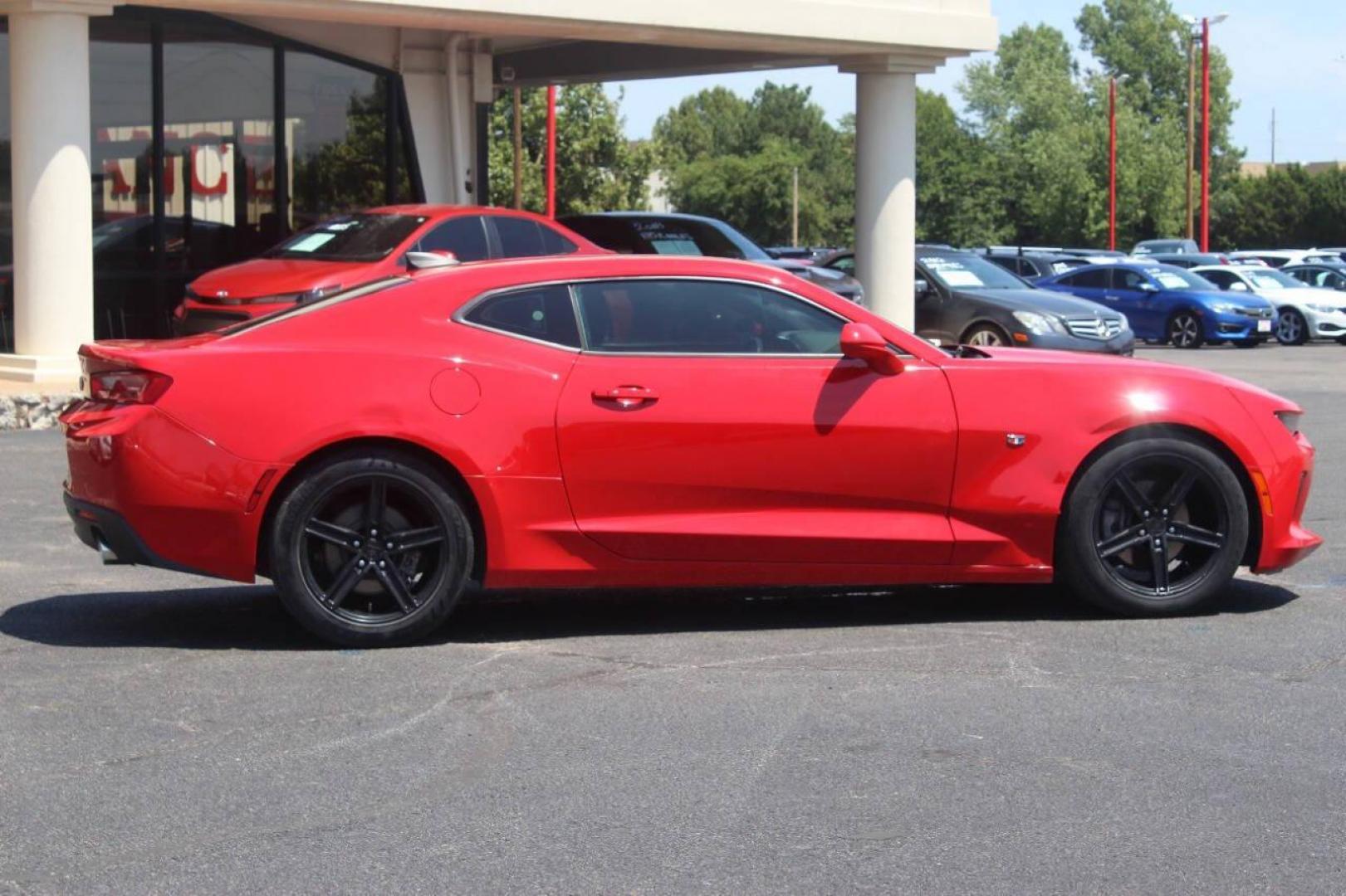 2018 Red Chevrolet Camaro 1LT Coupe (1G1FB1RX0J0) with an 2.0L L4 DOHC 16V TURBO engine, 6A transmission, located at 4301 NW 39th , Oklahoma City, OK, 73112, (405) 949-5600, 35.512135, -97.598671 - Photo#2