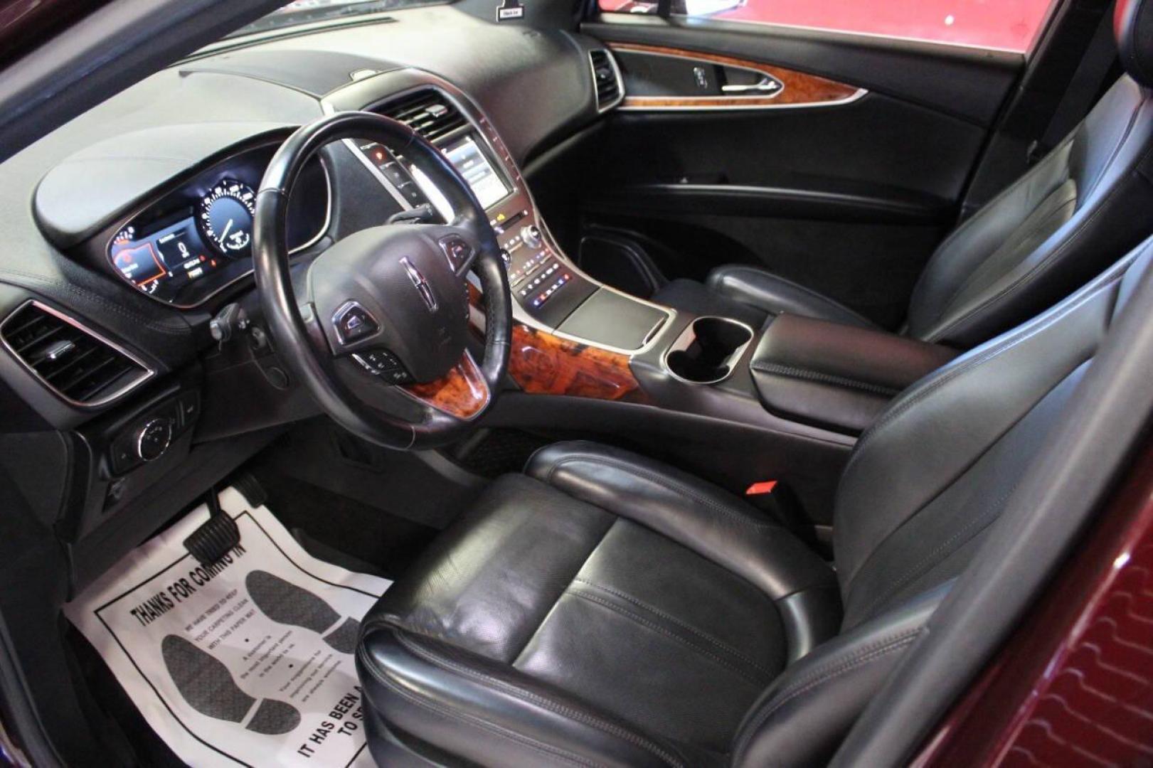 2018 Burgundy Lincoln MKX Reserve (2LMPJ6LP2JB) with an 2.7L V6 DOHC 24V engine, 6A transmission, located at 4301 NW 39th , Oklahoma City, OK, 73112, (405) 949-5600, 35.512135, -97.598671 - Photo#15