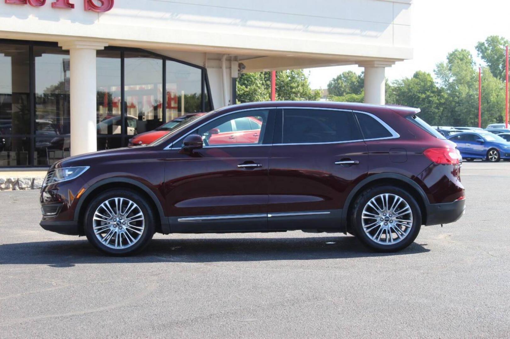 2018 Burgundy Lincoln MKX Reserve (2LMPJ6LP2JB) with an 2.7L V6 DOHC 24V engine, 6A transmission, located at 4301 NW 39th , Oklahoma City, OK, 73112, (405) 949-5600, 35.512135, -97.598671 - Photo#5