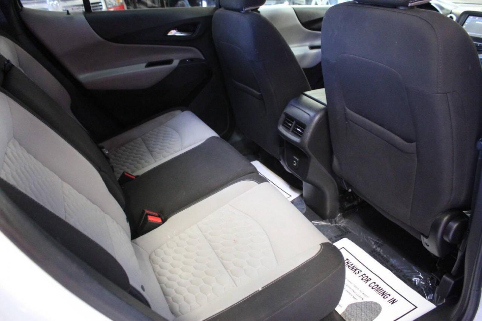 2019 White Chevrolet Equinox LS 2WD (3GNAXHEV6KS) with an 1.5L I4 Turbocharger 1.5L I4 engine, Automatic 6-Speed transmission, located at 4301 NW 39th , Oklahoma City, OK, 73112, (405) 949-5600, 35.512135, -97.598671 - NO DRIVERS LICENCE NO-FULL COVERAGE INSURANCE-NO CREDIT CHECK. COME ON OVER TO SUPERSPORTS AND TAKE A LOOK AND TEST DRIVE. PLEASE GIVE US A CALL AT (405) 949-5600. NO LICENSIA DE MANEJAR- NO SEGURO DE COBERTURA TOTAL- NO VERIFICACCION DE CREDITO. POR FAVOR VENGAN A SUPERSPORTS, ECHE UN- Photo#7