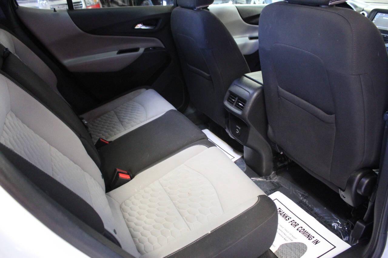 2019 White Chevrolet Equinox LS 2WD (3GNAXHEV6KS) with an 1.5L I4 Turbocharger 1.5L I4 engine, Automatic 6-Speed transmission, located at 4301 NW 39th , Oklahoma City, OK, 73112, (405) 949-5600, 35.512135, -97.598671 - NO DRIVERS LICENCE NO-FULL COVERAGE INSURANCE-NO CREDIT CHECK. COME ON OVER TO SUPERSPORTS AND TAKE A LOOK AND TEST DRIVE. PLEASE GIVE US A CALL AT (405) 949-5600. NO LICENSIA DE MANEJAR- NO SEGURO DE COBERTURA TOTAL- NO VERIFICACCION DE CREDITO. POR FAVOR VENGAN A SUPERSPORTS, ECHE UN - Photo#7
