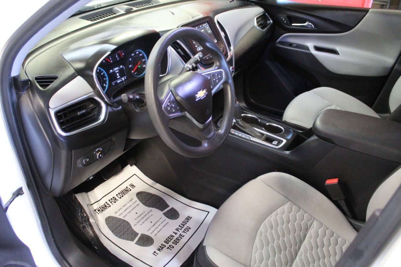2019 White Chevrolet Equinox LS 2WD (3GNAXHEV6KS) with an 1.5L I4 Turbocharger 1.5L I4 engine, Automatic 6-Speed transmission, located at 4301 NW 39th , Oklahoma City, OK, 73112, (405) 949-5600, 35.512135, -97.598671 - NO DRIVERS LICENCE NO-FULL COVERAGE INSURANCE-NO CREDIT CHECK. COME ON OVER TO SUPERSPORTS AND TAKE A LOOK AND TEST DRIVE. PLEASE GIVE US A CALL AT (405) 949-5600. NO LICENSIA DE MANEJAR- NO SEGURO DE COBERTURA TOTAL- NO VERIFICACCION DE CREDITO. POR FAVOR VENGAN A SUPERSPORTS, ECHE UN - Photo#12