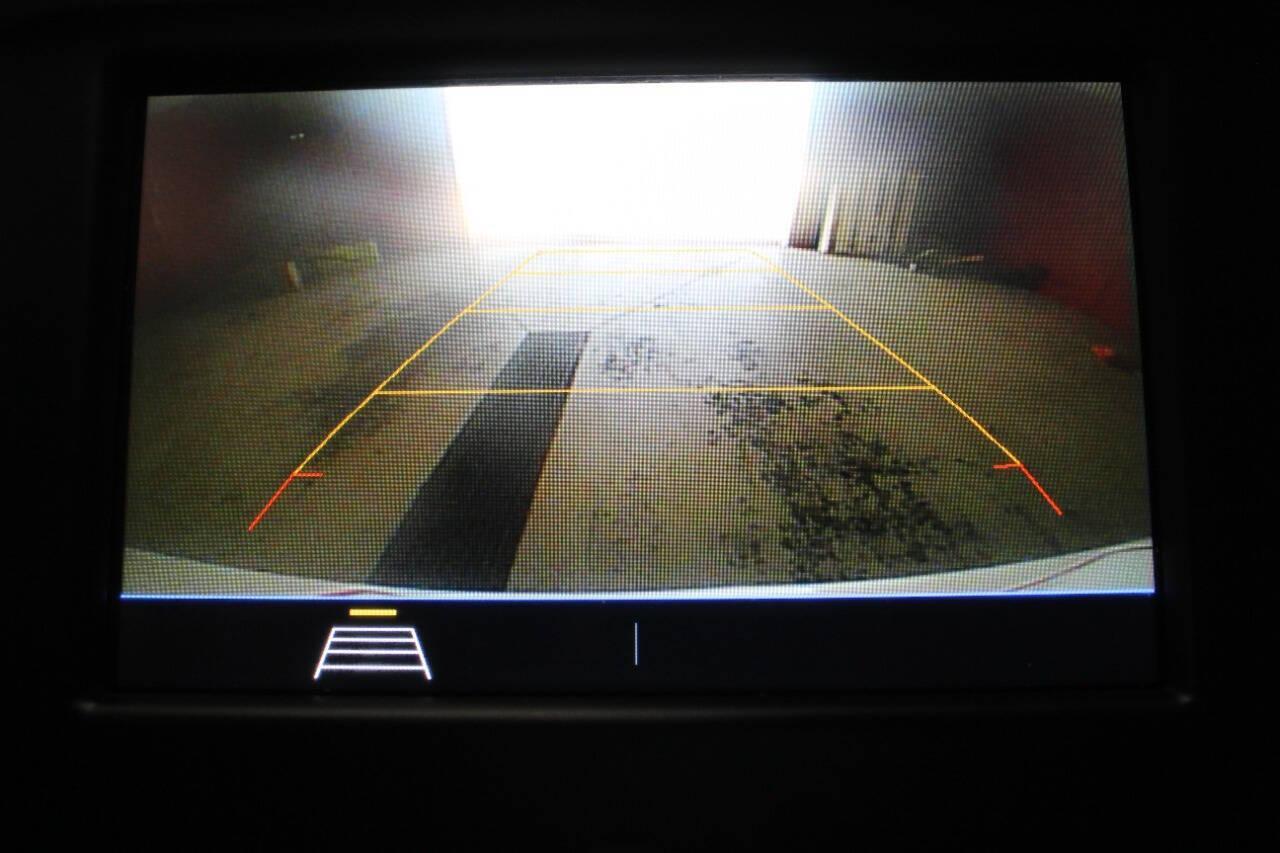 2019 White Chevrolet Equinox LS 2WD (3GNAXHEV6KS) with an 1.5L I4 Turbocharger 1.5L I4 engine, Automatic 6-Speed transmission, located at 4301 NW 39th , Oklahoma City, OK, 73112, (405) 949-5600, 35.512135, -97.598671 - NO DRIVERS LICENCE NO-FULL COVERAGE INSURANCE-NO CREDIT CHECK. COME ON OVER TO SUPERSPORTS AND TAKE A LOOK AND TEST DRIVE. PLEASE GIVE US A CALL AT (405) 949-5600. NO LICENSIA DE MANEJAR- NO SEGURO DE COBERTURA TOTAL- NO VERIFICACCION DE CREDITO. POR FAVOR VENGAN A SUPERSPORTS, ECHE UN - Photo#17