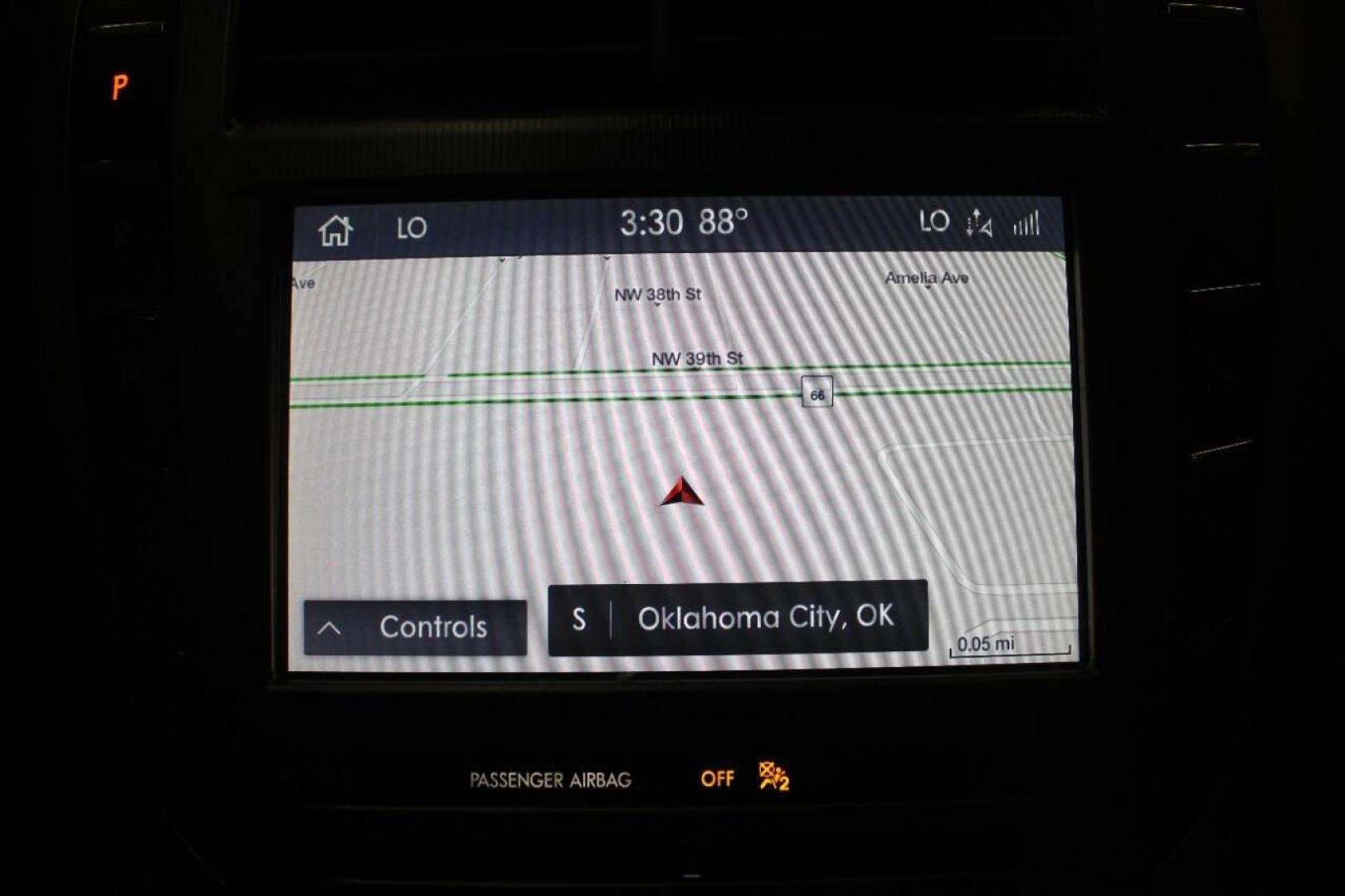 2020 White Lincoln MKZ Reserve II (3LN6L5E98LR) with an 2.0L L4 DOHC 16V engine, 6A transmission, located at 4301 NW 39th , Oklahoma City, OK, 73112, (405) 949-5600, 35.512135, -97.598671 - NO DRIVERS LICENCE NO-FULL COVERAGE INSURANCE-NO CREDIT CHECK. COME ON OVER TO SUPERSPORTS AND TAKE A LOOK AND TEST DRIVE. PLEASE GIVE US A CALL AT (405) 949-5600. NO LICENSIA DE MANEJAR- NO SEGURO DE COBERTURA TOTAL- NO VERIFICACCION DE CREDITO. POR FAVOR VENGAN A SUPERSPORTS, ECHE UN - Photo#22