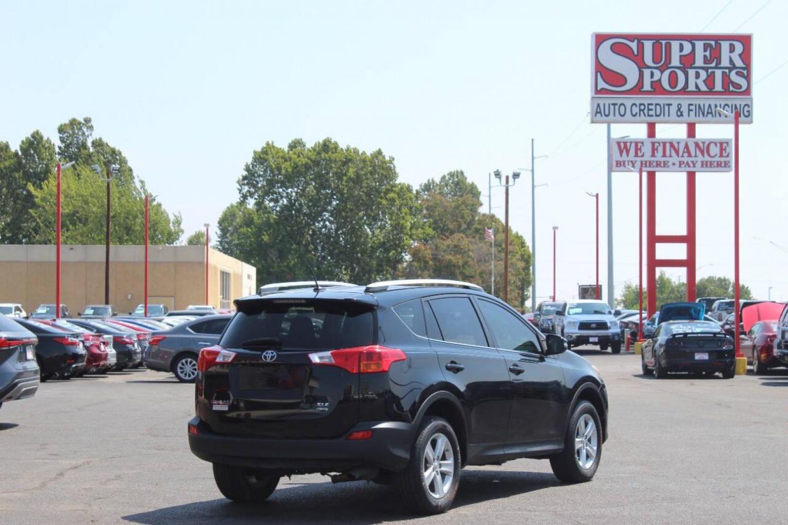 2014 Black Toyota RAV4 XLE AWD (2T3RFREV2EW) with an 2.5L L4 DOHC 16V engine, 6-Speed Automatic transmission, located at 4301 NW 39th , Oklahoma City, OK, 73112, (405) 949-5600, 35.512135, -97.598671 - NO DRIVERS LICENCE NO-FULL COVERAGE INSURANCE-NO CREDIT CHECK. COME ON OVER TO SUPERSPORTS AND TAKE A LOOK AND TEST DRIVE. PLEASE GIVE US A CALL AT (405) 949-5600. NO LICENSIA DE MANEJAR- NO SEGURO DE COBERTURA TOTAL- NO VERIFICACCION DE CREDITO. POR FAVOR VENGAN A SUPERSPORTS, ECHE UN - Photo#3